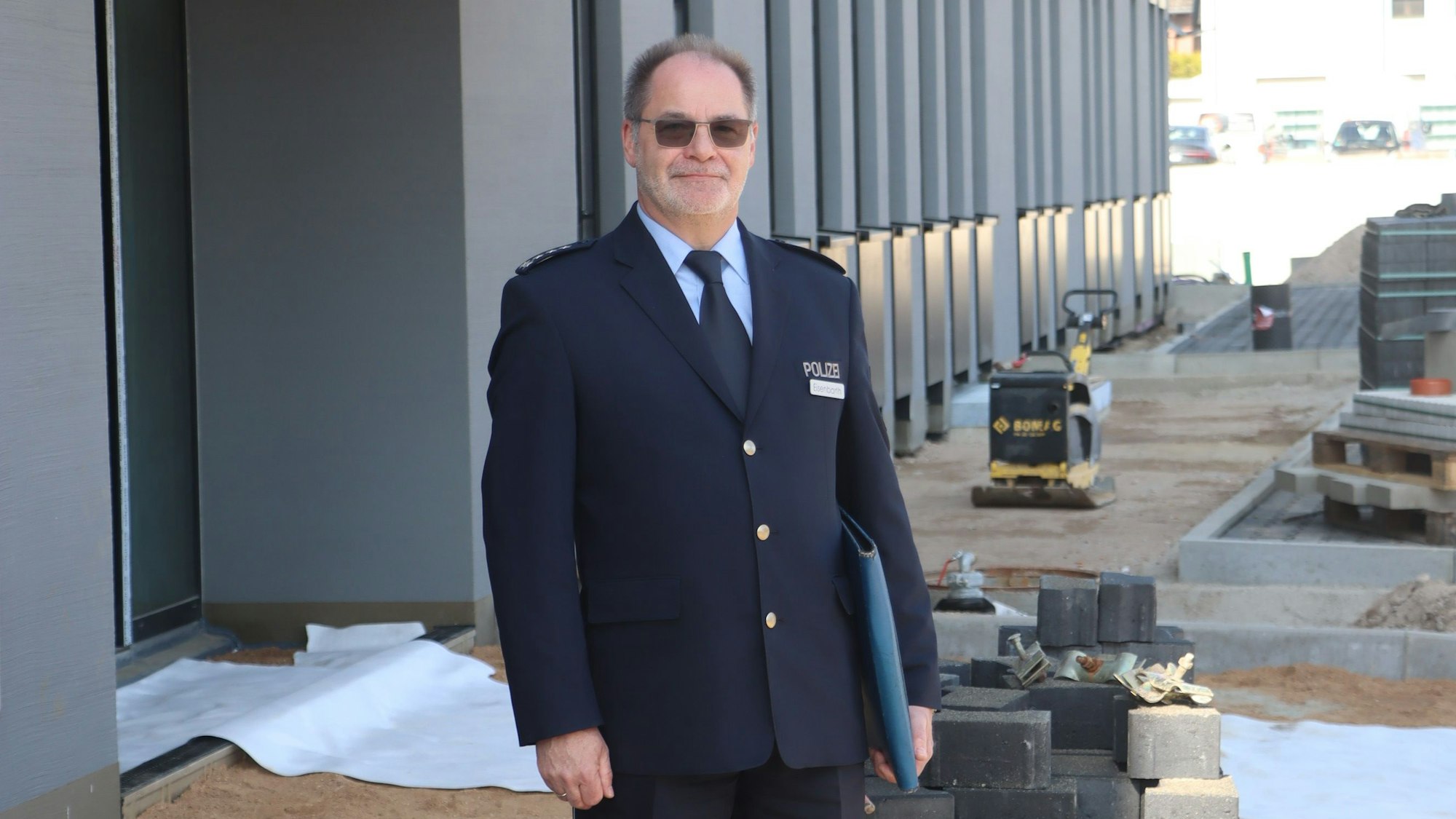 Erster Polizeihauptkommissar Paul Eisenbarth ist Geschäftsführer für die Neubauprojekte der Polizei im Rhein-Erft-Kreis.