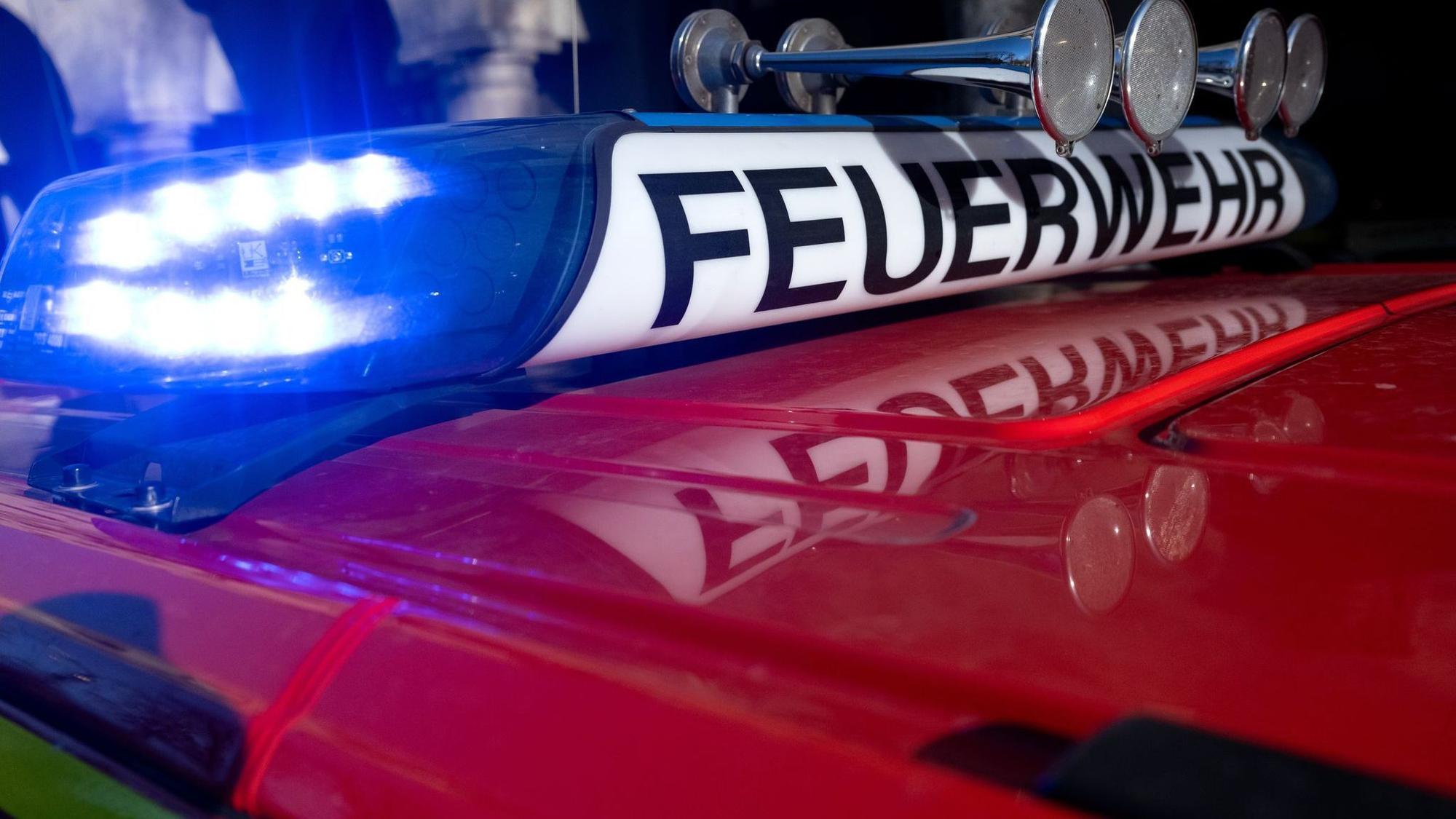 Viele Notrufe nach Feuer auf Campingplatz