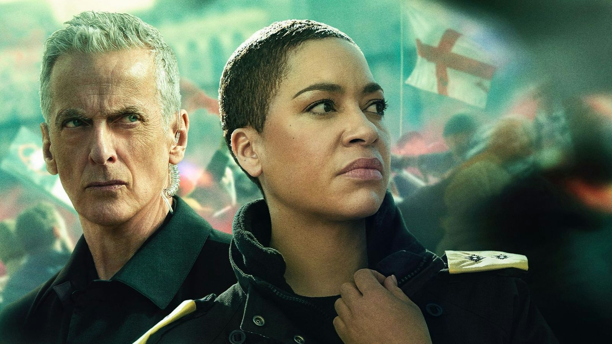 Ein Duo mit vielen Makeln: June Lenker (Cush Combo) lässt sich erneut auf den streitbaren Chefinspektor Daniel Hegarty (Peter Capaldi) ein. (Bild: © Apple TV)