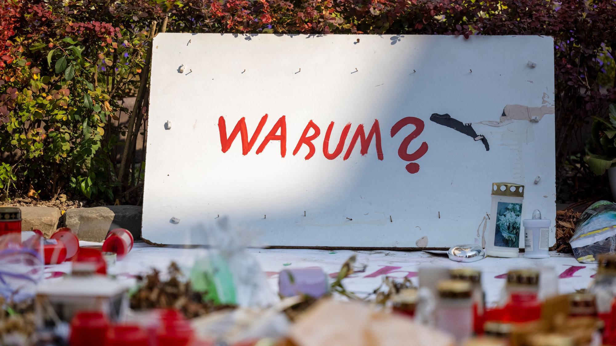 Bei einem islamistischen Terror-Anschlag auf der 650-Jahr-Feier der Stadt Solingen hatte es im August 2024 Tote und Verletzte gegeben. Auch um solche Terrorakte zu verhindern, will die NRW-Polizei zukünftig noch mehr auf KI und Daten-Mining setzen.