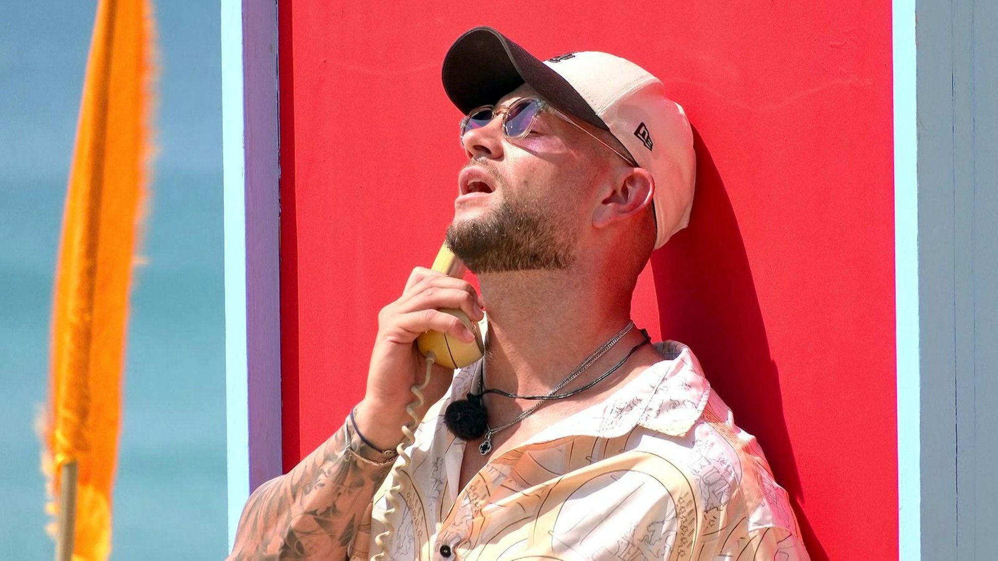 Beim Safety-Spiel liegen die Nerven (hier bei Serkan) blank. (Bild: RTLZWEI)