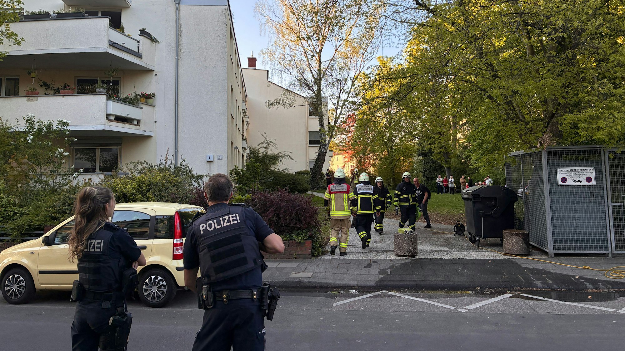 In Köln-Longerich kam es in einem Mehrfamilienhaus zu einem Brand.
