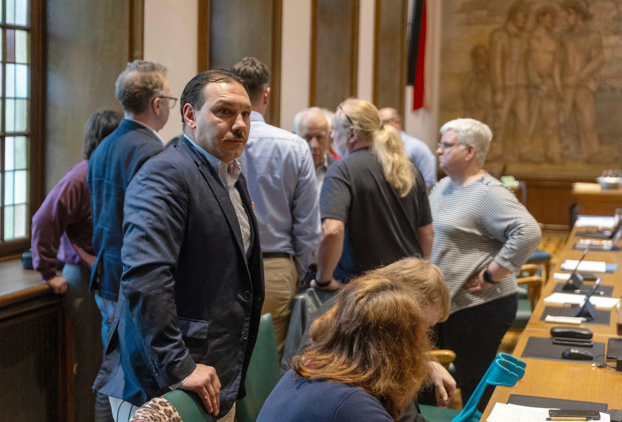 Sitzung der Bezirksvertretung Bochum Wattenscheid am Dienstag, dem 21.April 2026 im Großen Sitzungssaal des Rathauses; es gibt eine Abwahl des stellvertretenen Bürgermeister der AfD, Cedric Sontowski. Neue BM ist Katja Kanthack.
Foto: Walter Fischer / FUNKE Foto Services