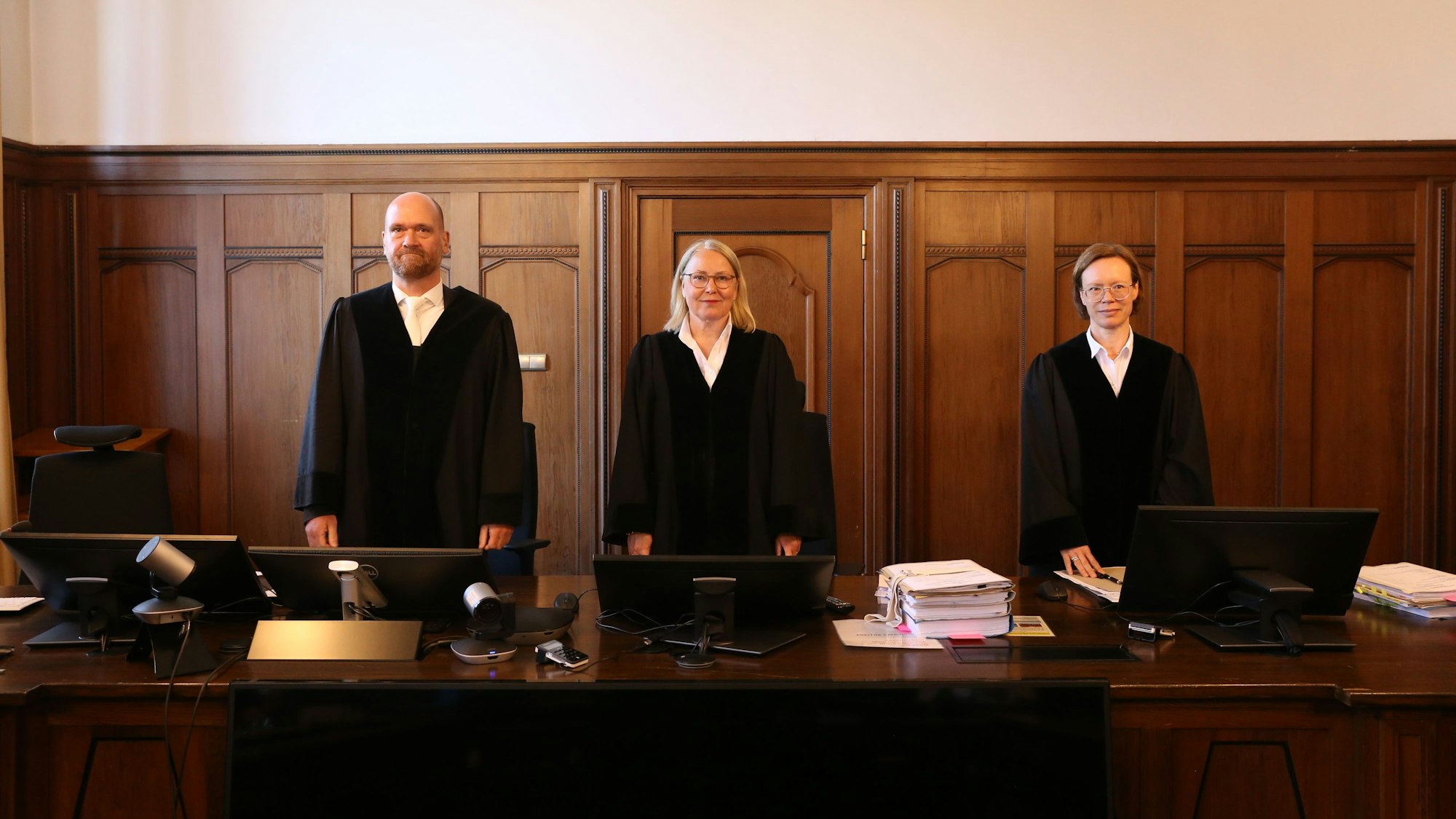 22.04.2026, Düsseldorf: Das Oberlandesgericht Düsseldorf entscheidet über die Vergabe der Deutzer Kirmes, Foto: Ingo Lammert