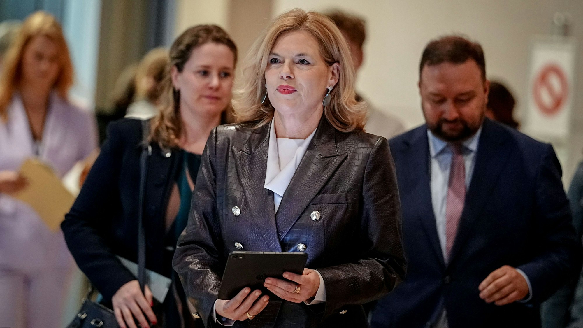 Julia Klöckner (CDU), Bundestagspräsidentin, ist offenbar Opfer eines Phishing-Angriffs geworden.