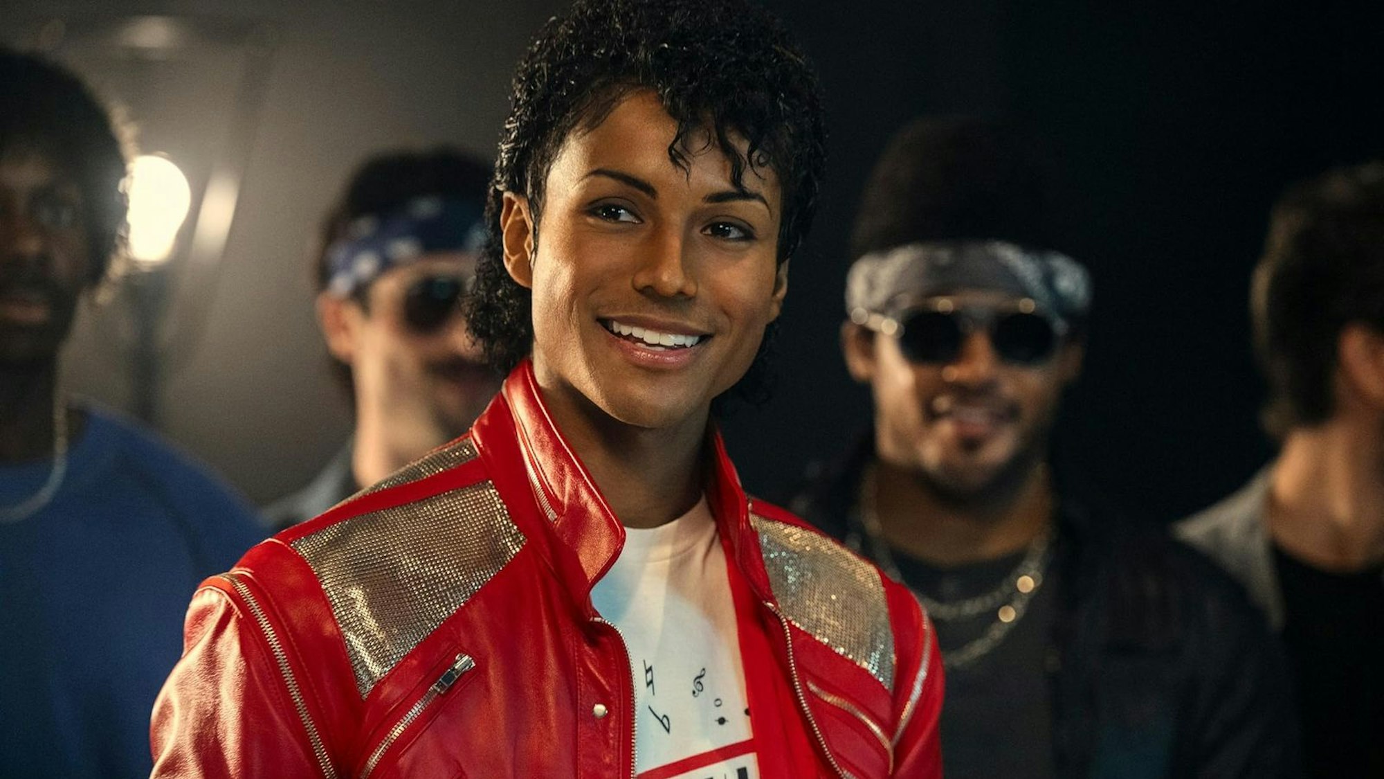 Während das Biopic „Michael“ die Kritiker spaltet, überzeugt Jaafar Jackson als Pop-Legende Michael Jackson. (Bild: Universal Pictures)