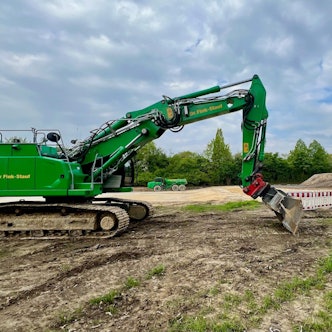 Die Stadt Leichlingen baut in der Riedbachaue nahe der Pferdeklinik einen Retentionsbodenfilter.
