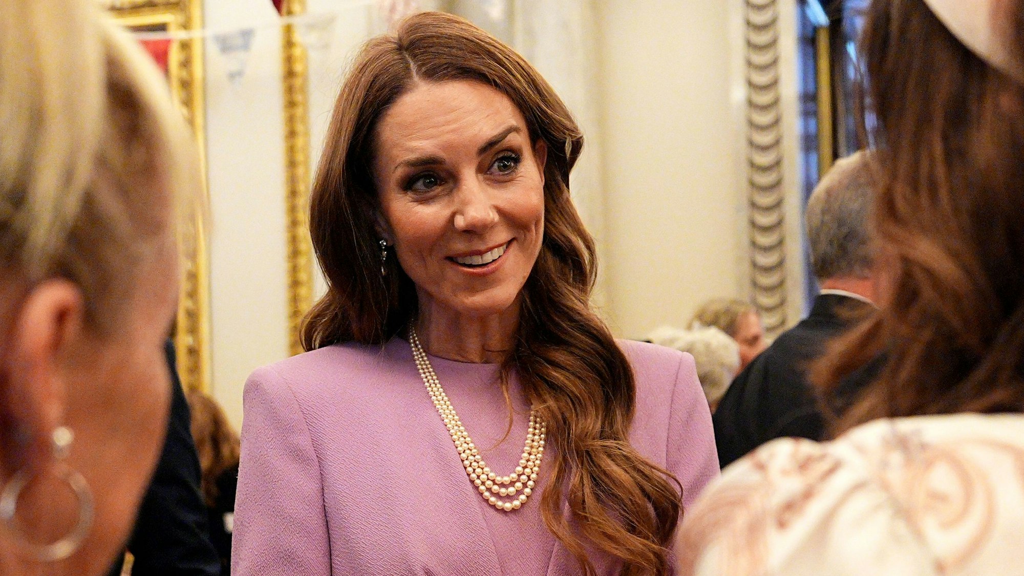 Prinzessin Kate während des Empfangs im Buckingham Palace anlässlich des 100. Geburtstags von Königin Elizabeth II.