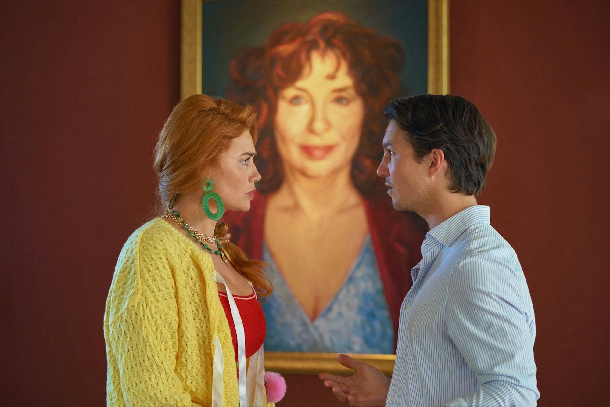 Ivy (Palina Rojinski) trifft ihren Ex Paul (Tim Oliver Schultz). (Bild: ZDF und Tomáš Mikule)