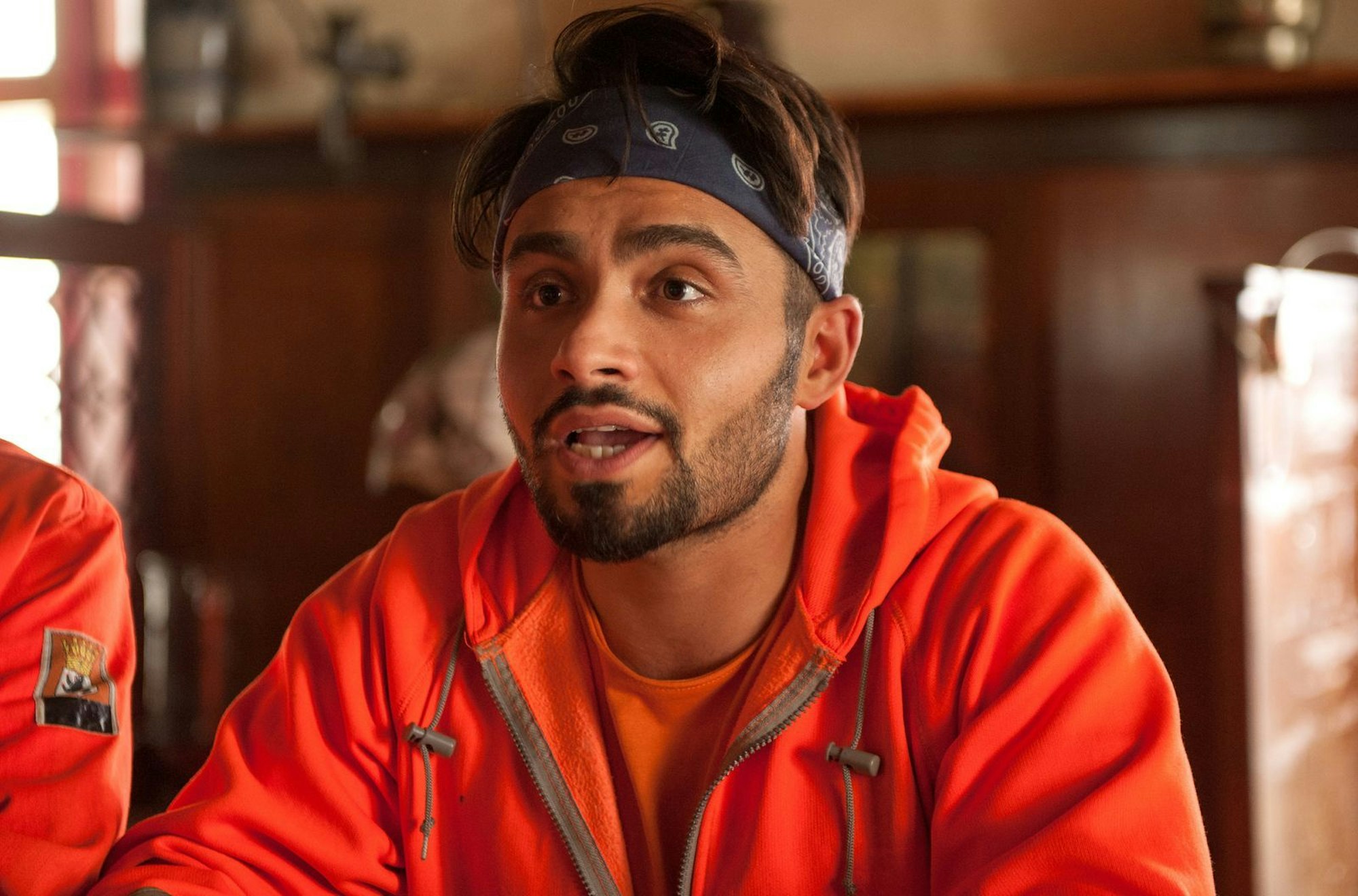 Wie der Schauspieler Aram Arami (32) heute mit seiner von Diskriminierung gezeichneten Jugend umgeht, erzählt er im Interview anlässlich des neuen Saarland-Krimis „Bruder, Liebe, Tod“. (Donnerstag, 30. April, 20.15 Uhr im Ersten). (Bild: ARD Degeto / Britta Krehl)