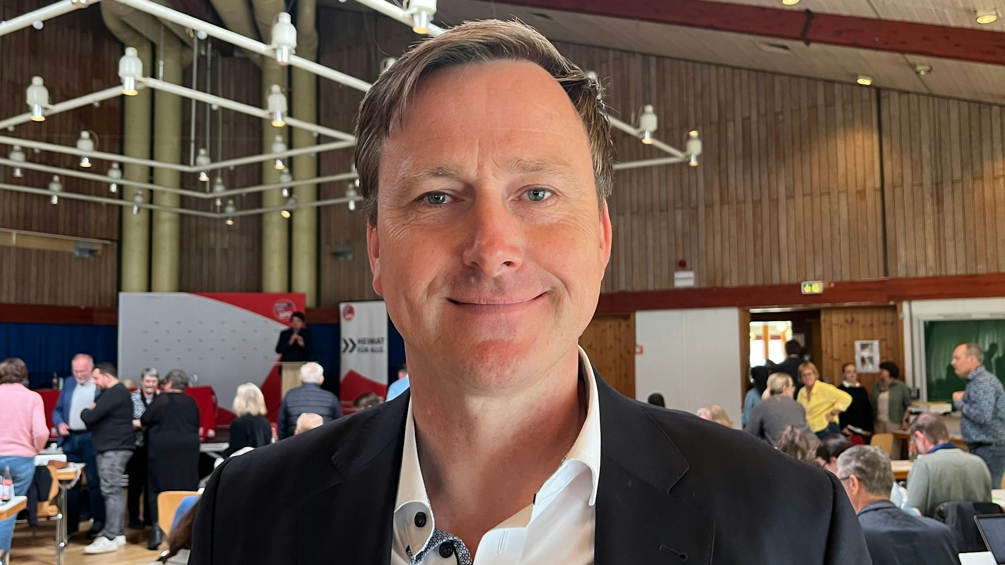 Stefan Pohl kandidiert beidseits des Rheins in Meckenheim, Wachtberg, Königswinter, Bad Honnef und die Hennefer Obergemeinde.