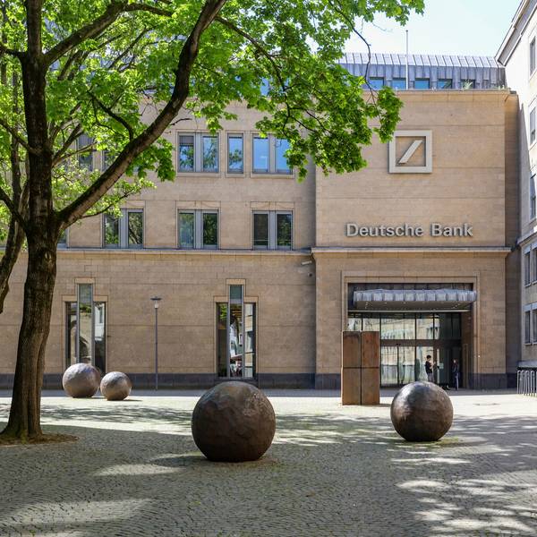 Die Deutsche Bank verlegt ihren Kölner Hauptstandort in der Innenstadt. Der bisherige Gebäudekomplex wird aufgegeben.