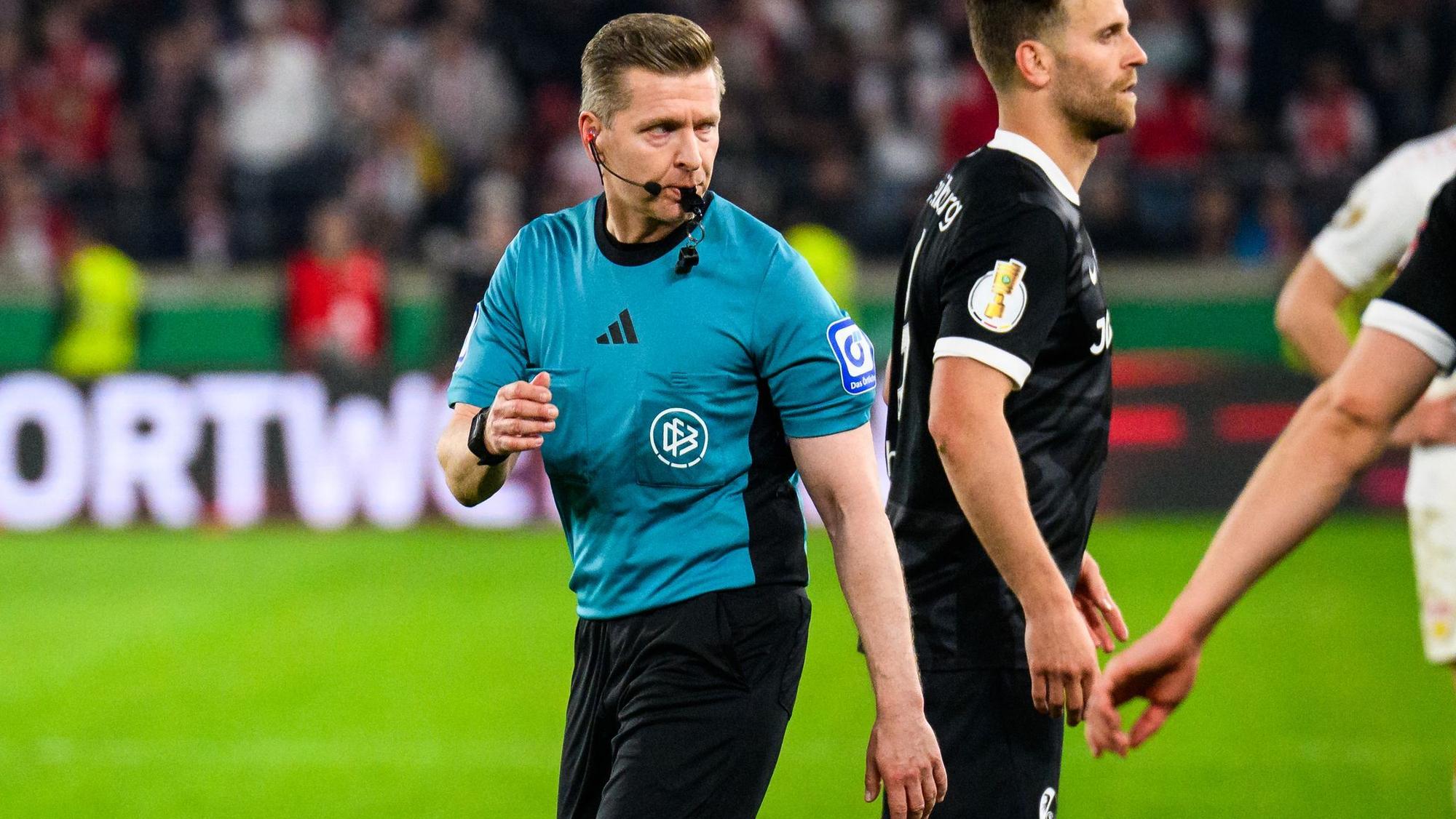 Schiedsrichter Tobias Welz