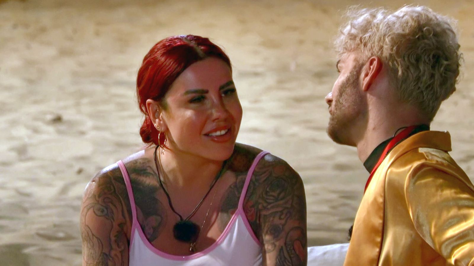 Kate vertraut Sam nicht - und auch der hat Zweifel. Zerbricht ihre Freundschaft? (Bild: RTLZWEI)