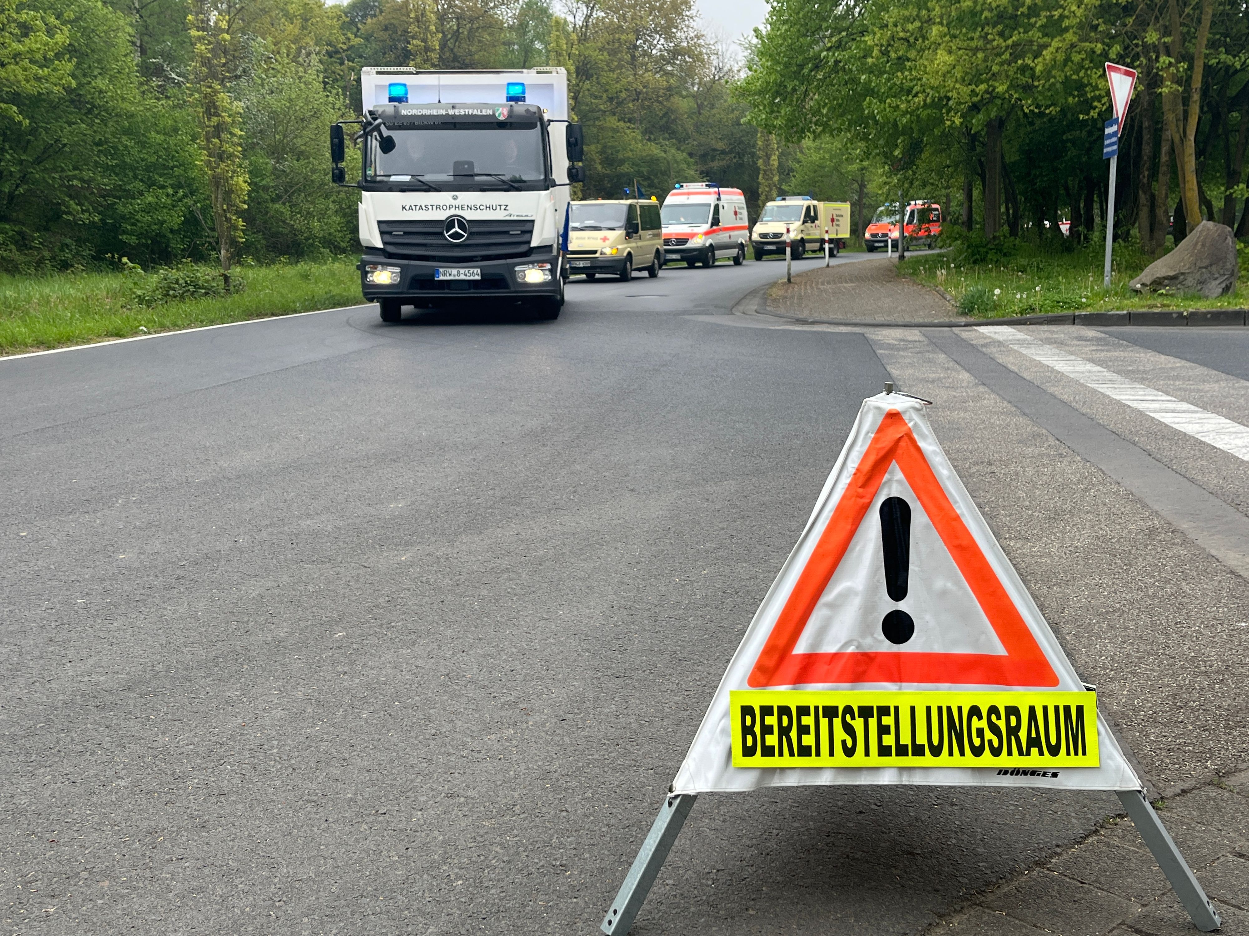 Die 1. Einsatzeinheit kehrt nach 46 Kilometern in Kolonne zum Bereitstellungsraum zurück.