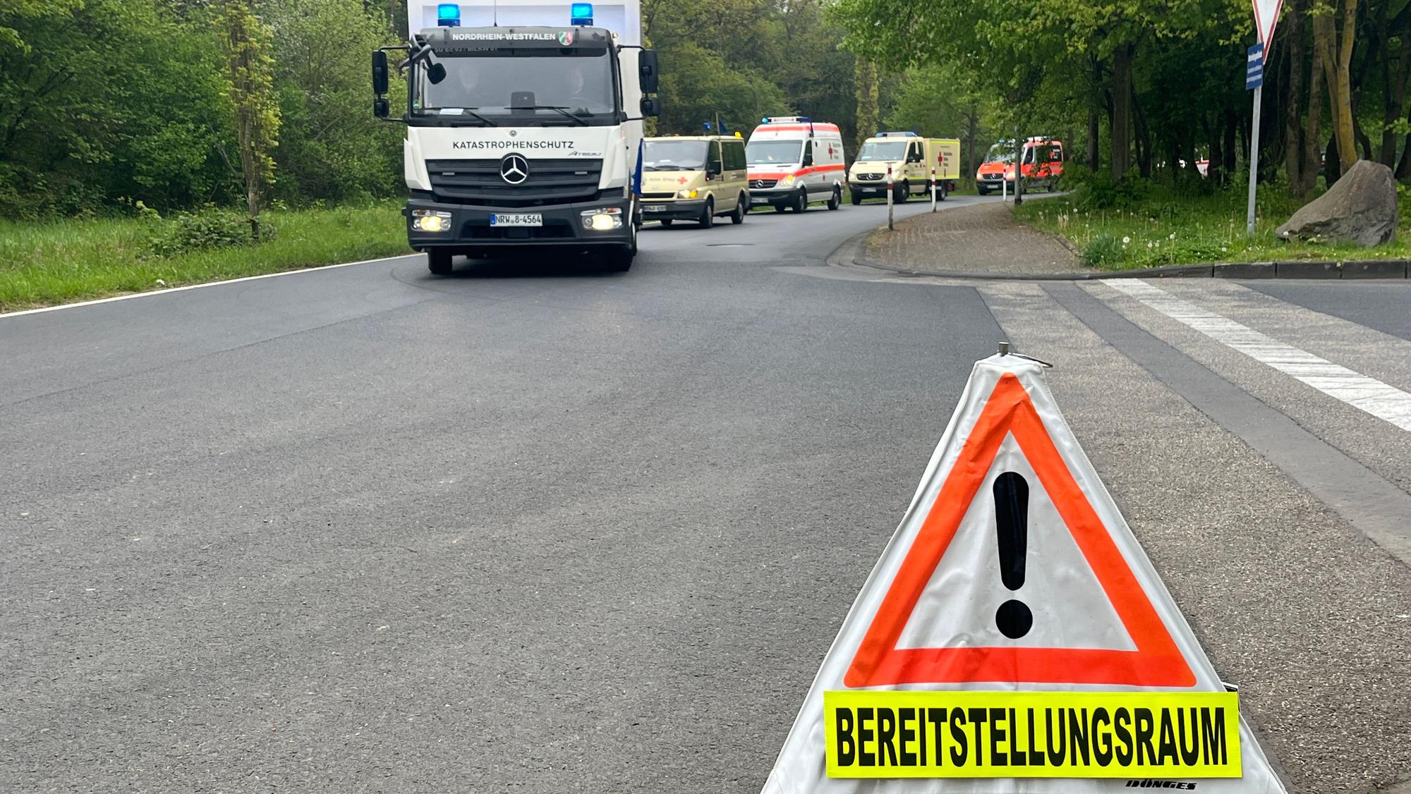 Die 1. Einsatzeinheit kehrt nach 46 Kilometern in Kolonne zum Bereitstellungsraum zurück.