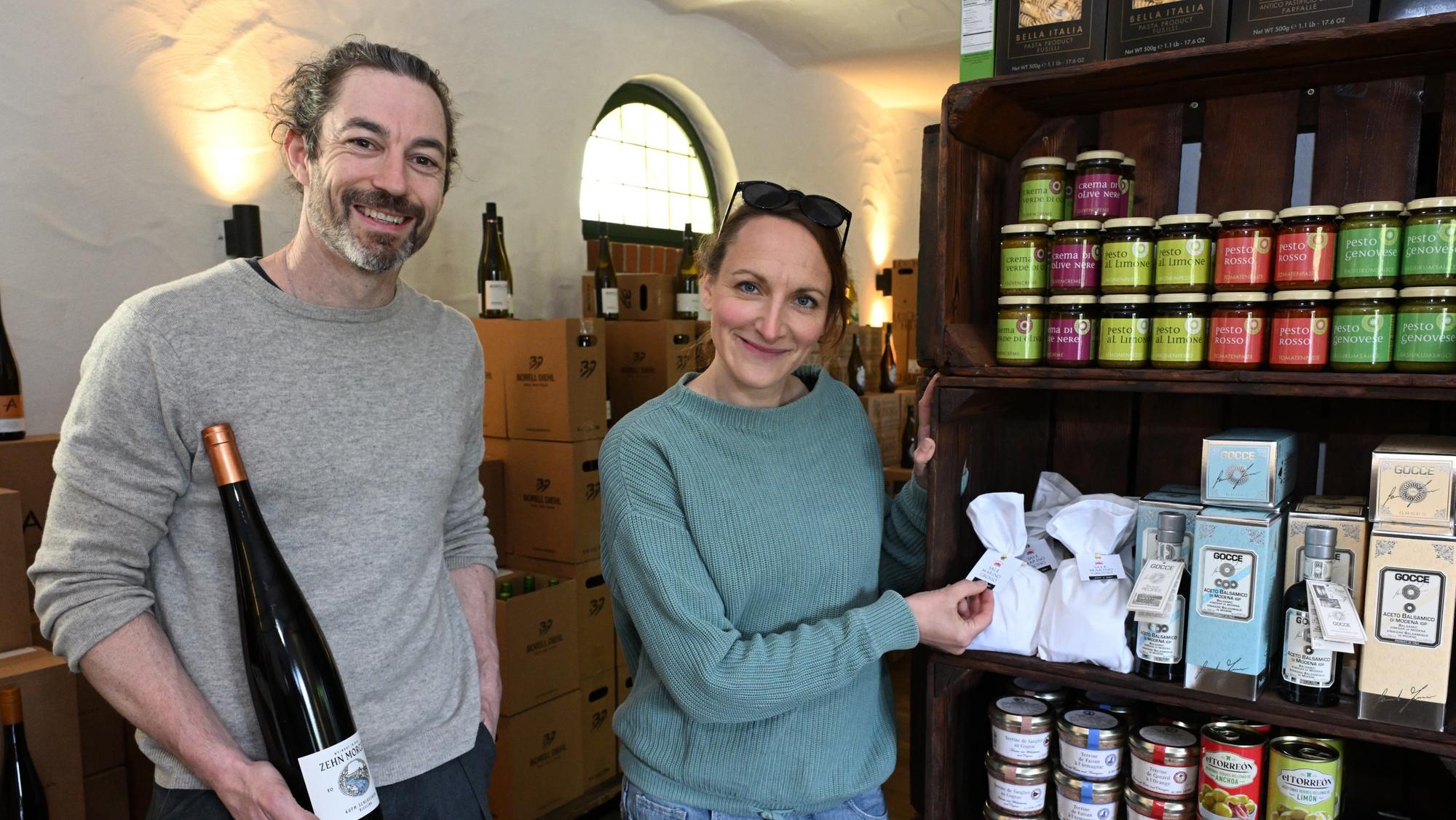 Das Foto zeigt Leonie Culmann und Joscha Strasser