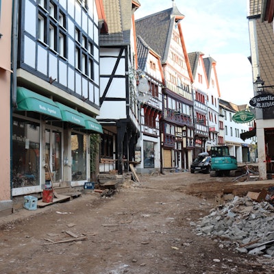Die Innenstadt von Bad Münstereifel, 16 Tage nach dem Hochwasser im Juli 2021.