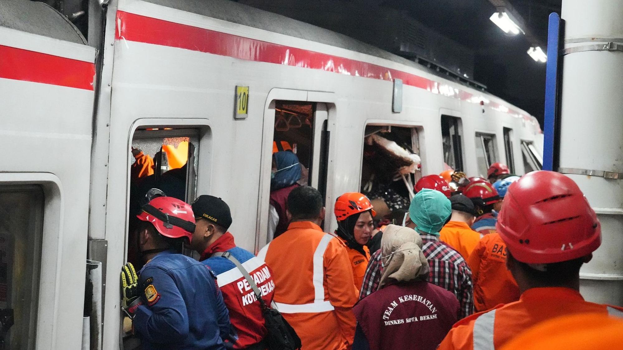 Zugunglück in Indonesien