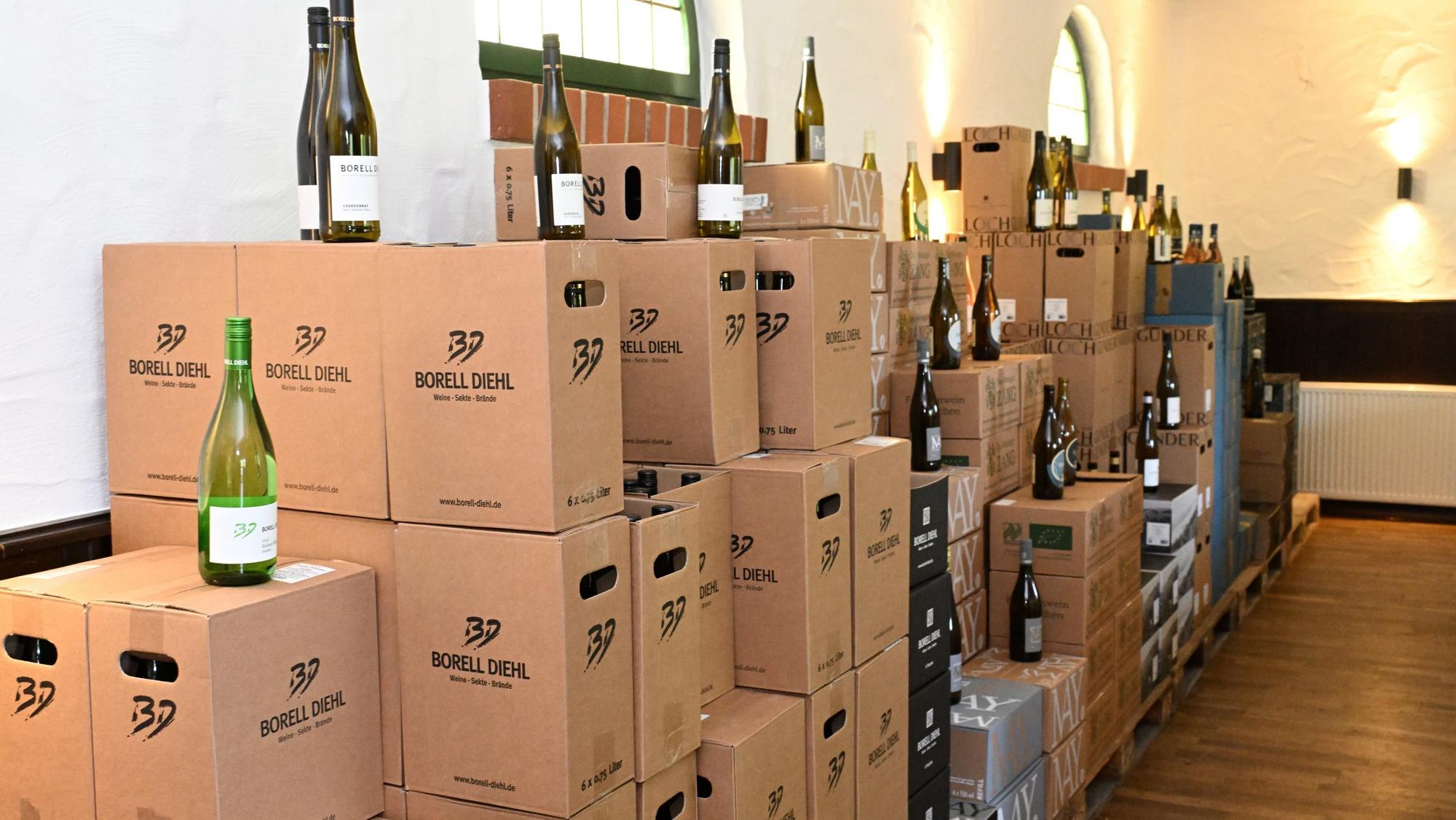 Das Foto zeigt den Verkaufsraum von Wein am Berg