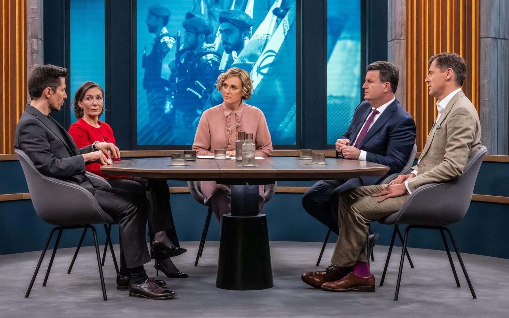 Am Sonntagabend diskutierte die Runde bei „Caren Miosga“ die Frage „USA gegen Iran - nicht unser Krieg, aber unser Problem?“. (Bild: ARD / Claudius Pflug)