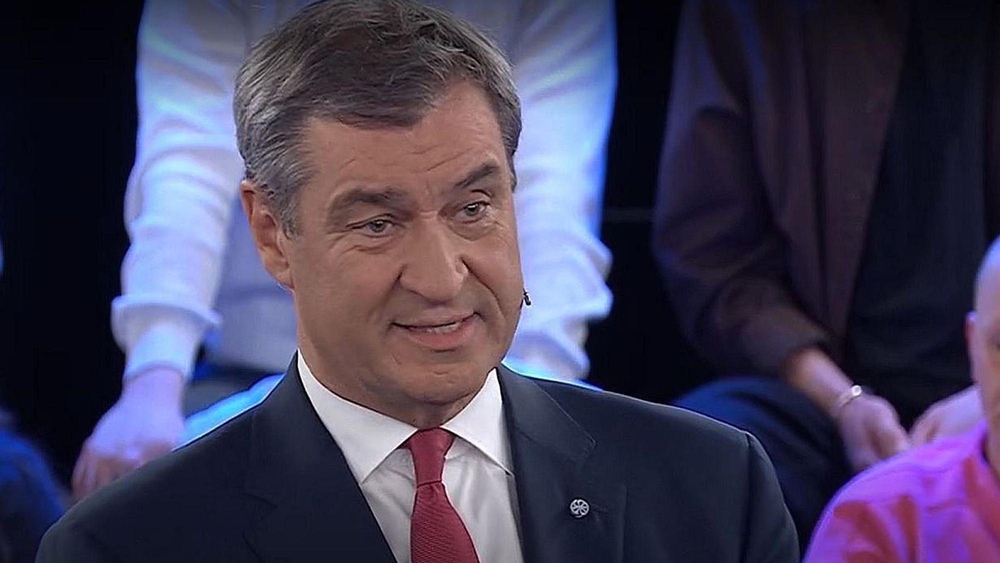 Der bayerische Ministerpräsident Markus Söder sparte der ART-Politendung „Arena“ nicht mit Lob an sein Bundesland. (Bild: WDR)