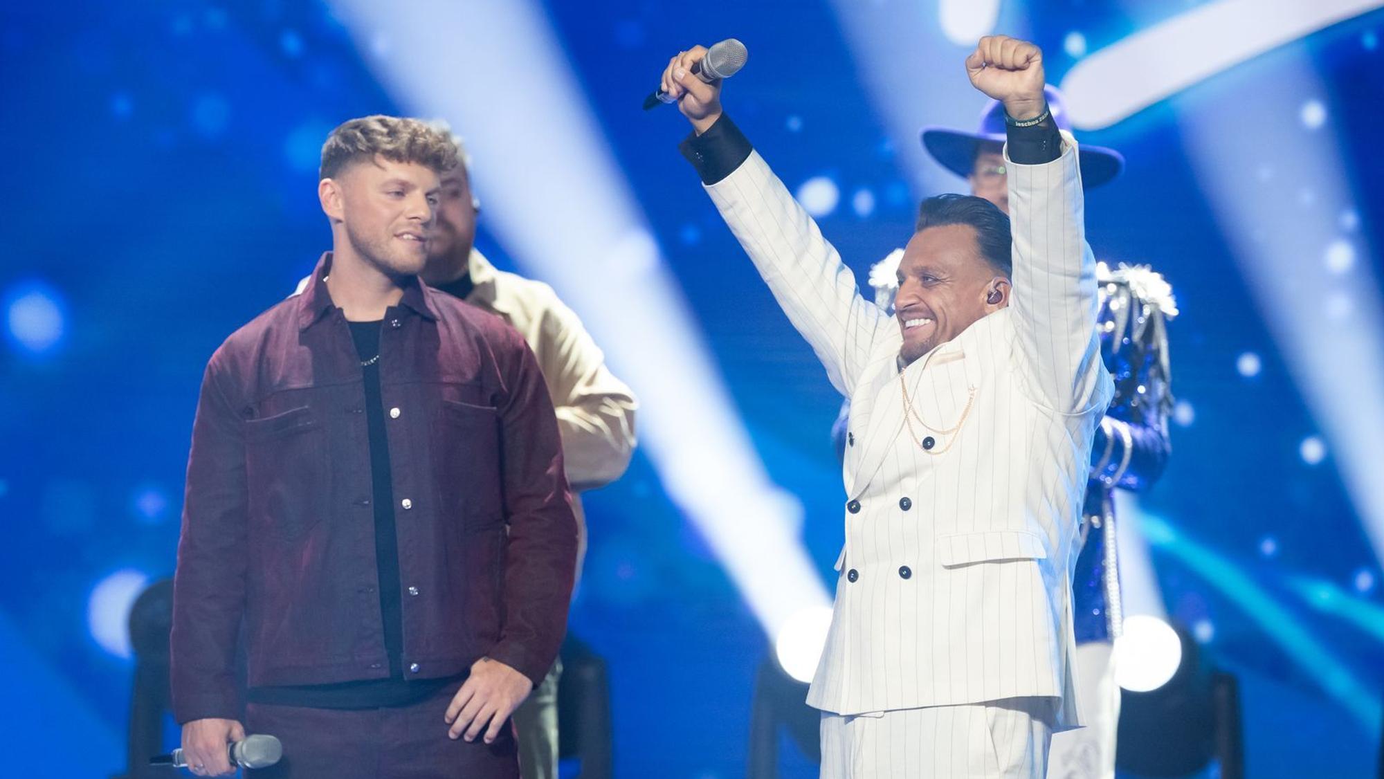 DSDS-Kandidaten Maric Verch (links) und Menowin Fröhlich: Pusht RTL den Comebacker unfair zum Sieg? (Bild: 2026 Getty Images/Andreas Rentz)