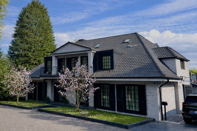 Die Villa von Verona Pooth in Meerbusch wurde 2016 kernsaniert.