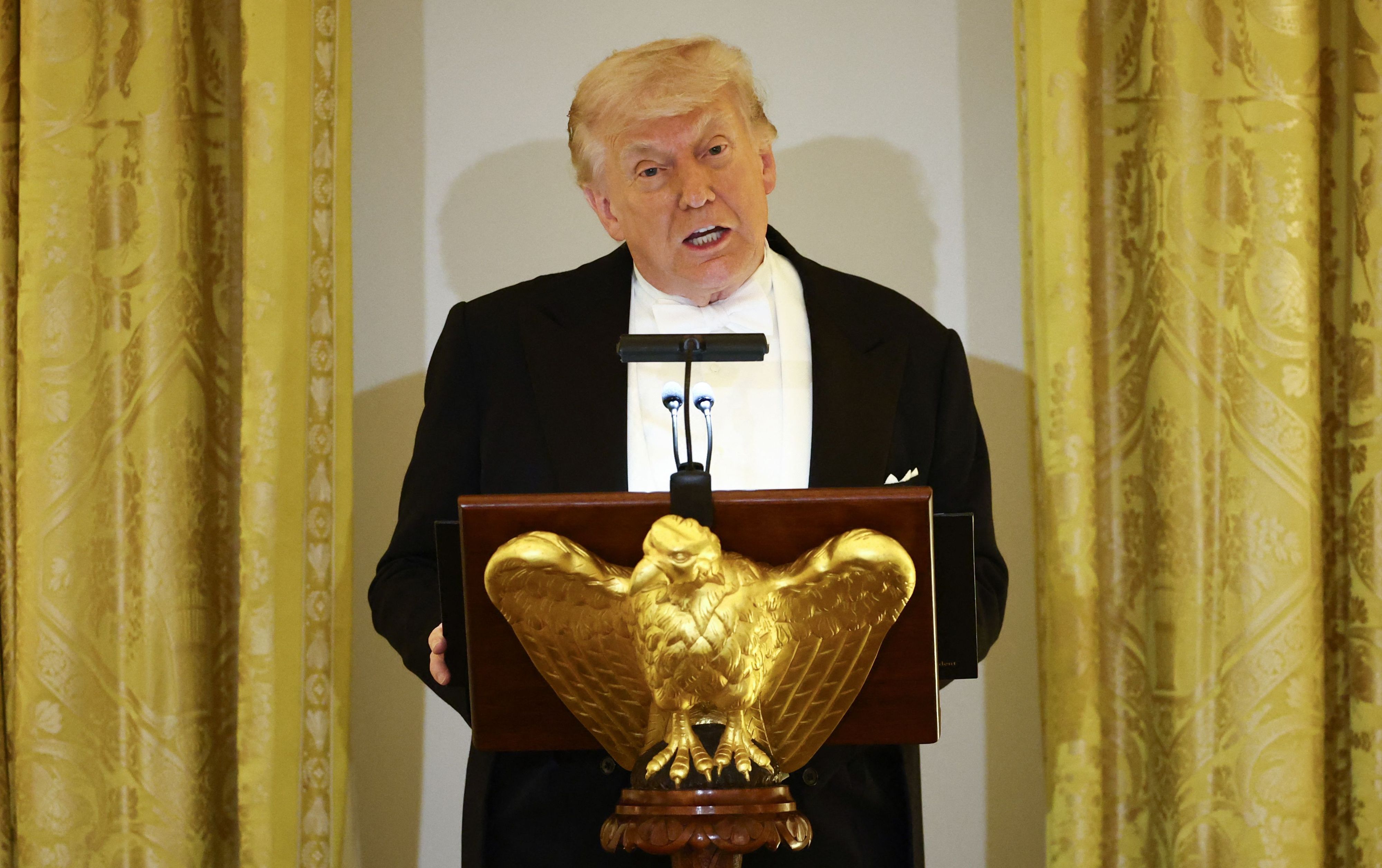 US-Präsident Donald Trump spricht während des Staatsbanketts im East Room des Weißen Hauses in Washington, DC.