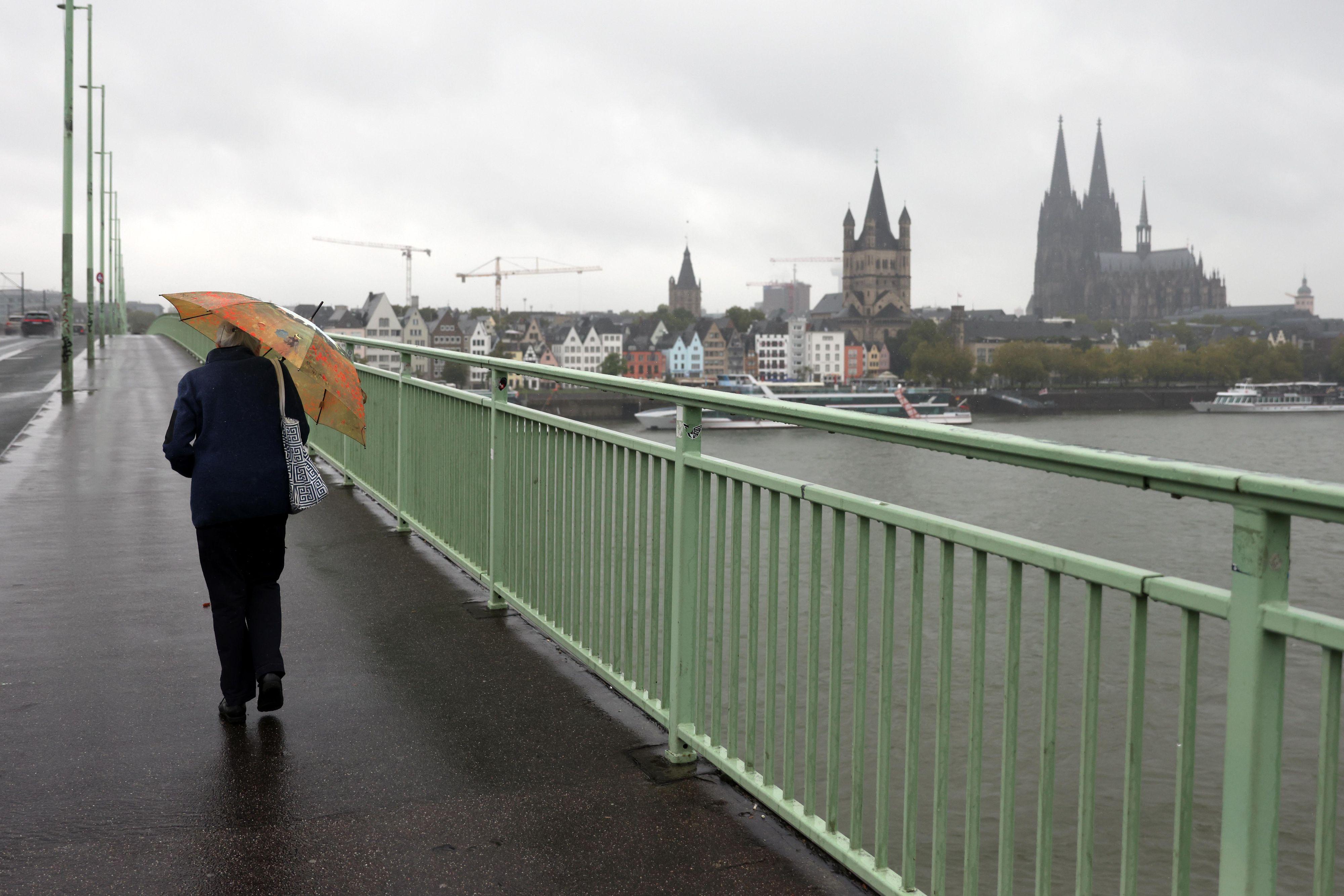 Wetter in Köln: Gewitter und Starkregen drohen im Rheinland | Kölner