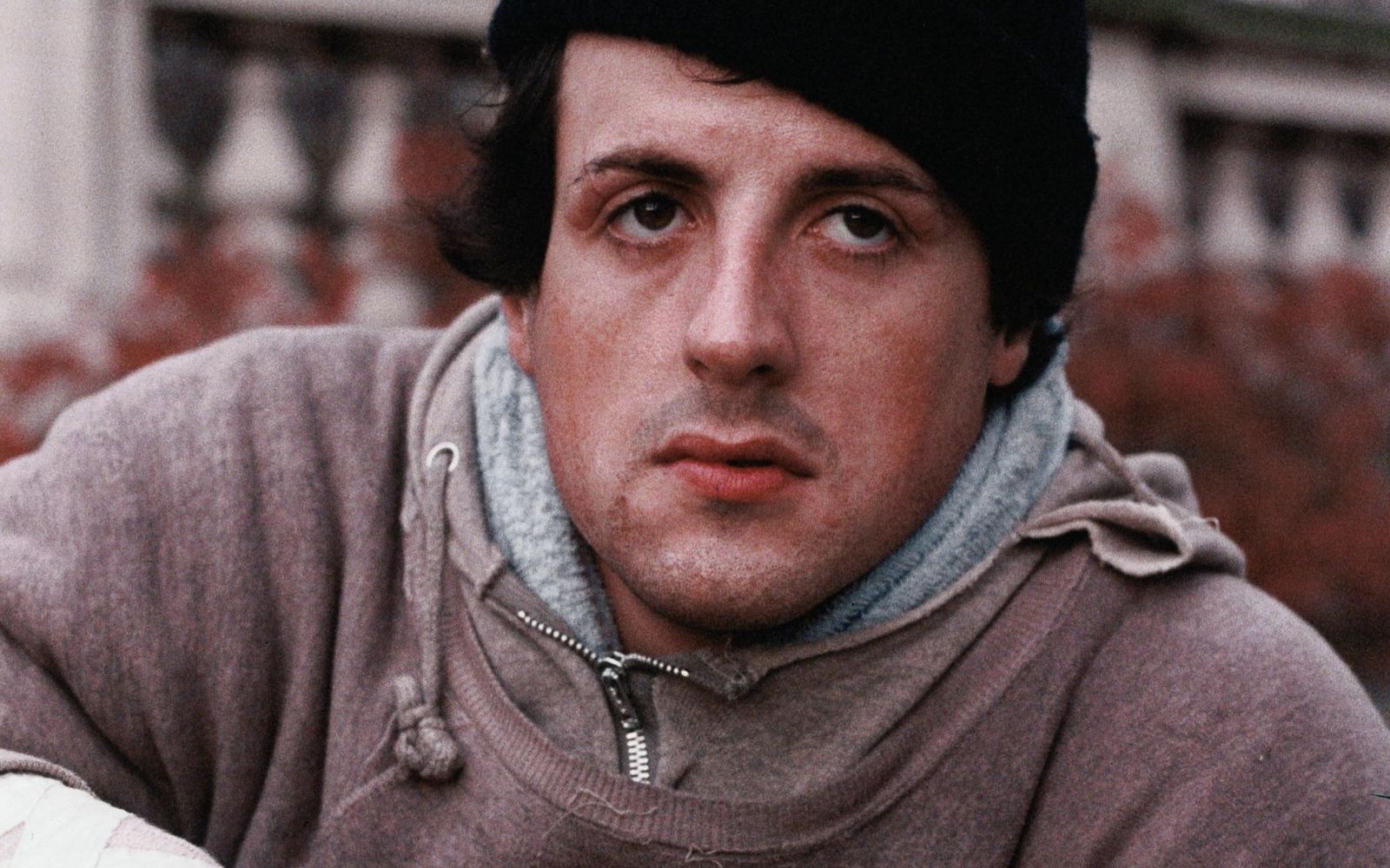 Rocky Balboa (Sylvester Stallone) will es aus den Slums von Philadelphia ganz nach oben schaffen.  (Bild: © Metro-Goldwyn-Mayer Studios Inc. All Rights Reserved.)
