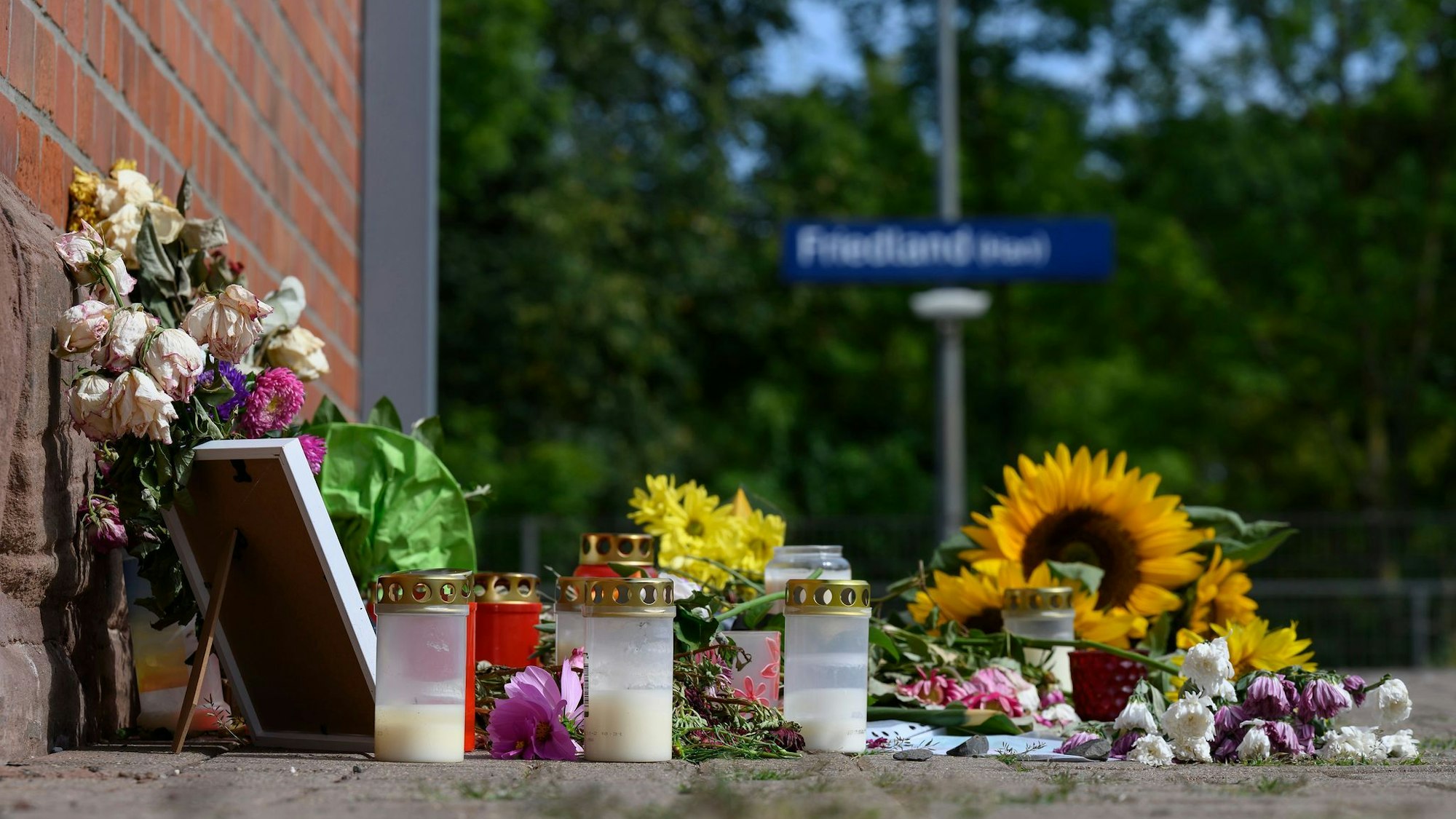 Tod einer 16-Jährigen am Bahnhof Friedland