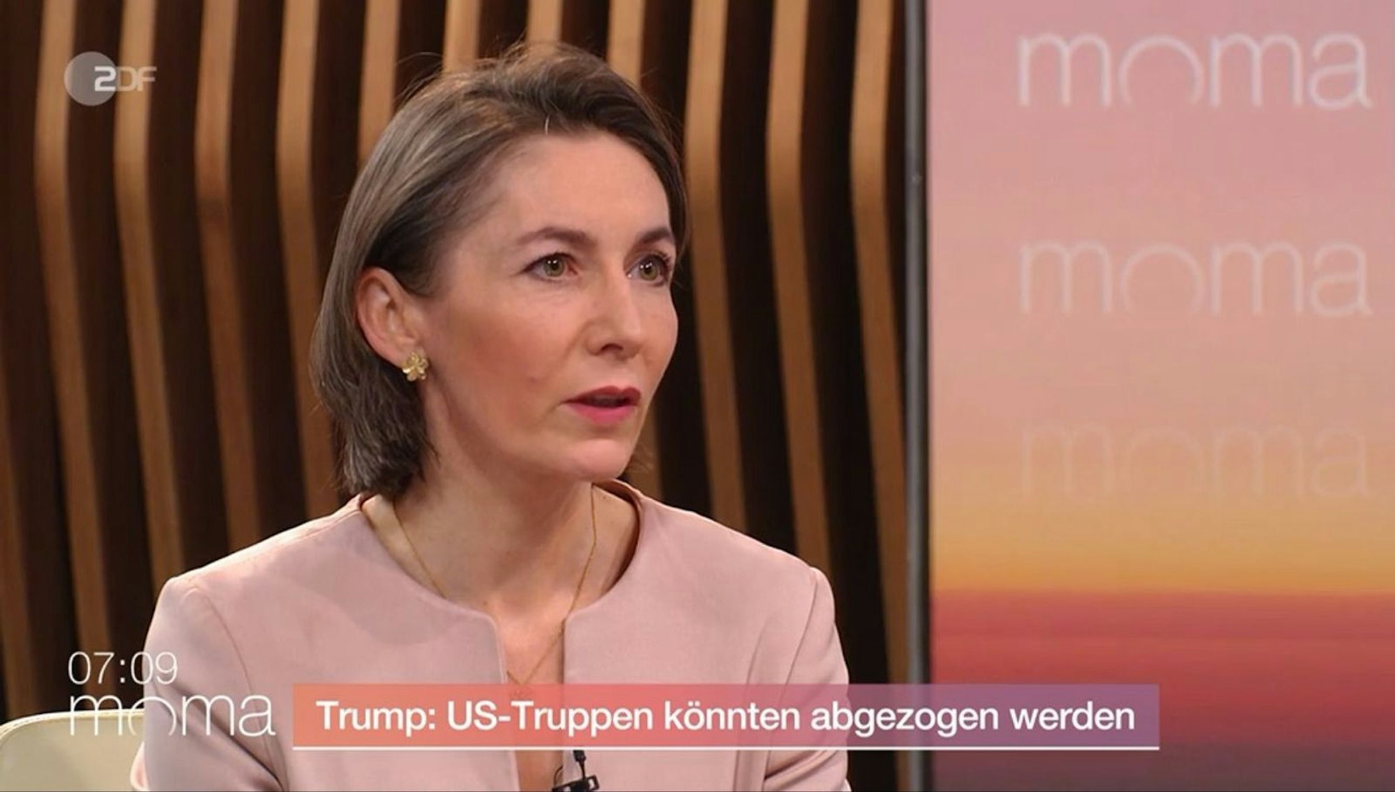 „Die Europäer, auch Deutschland, hängen zu weiten Teilen in der Verteidigungsfähigkeit von den USA ab“, erklärte Sicherheitsexpertin Claudia Major im ZDF-“Morgenmagazin“. (Bild: ZDF)
