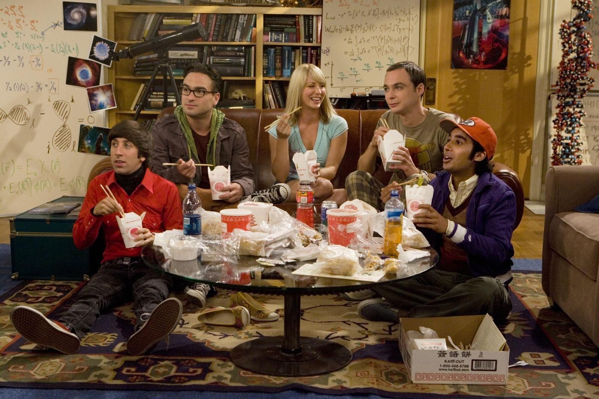 Mit „Big Bang Theory“, der Serie um vier befreundete Nerds und ihre Nachbarin Penny, wurden die Hauptdarsteller berühmt. Von links: Simon Helberg, Johnny Galecki, Kaley Cuoco, Jim Parsons und Kunal Nayyar. (Bild: ProSieben / Warner Bros. TV)