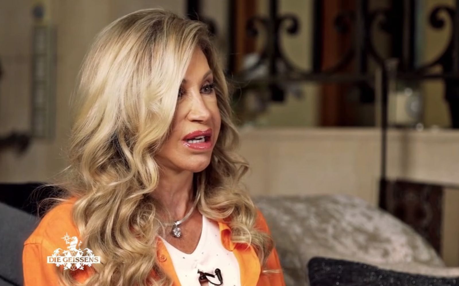 Ehefrau Carmen hat bereits ein Facelift hinter sich. (Bild: RTLZWEI)