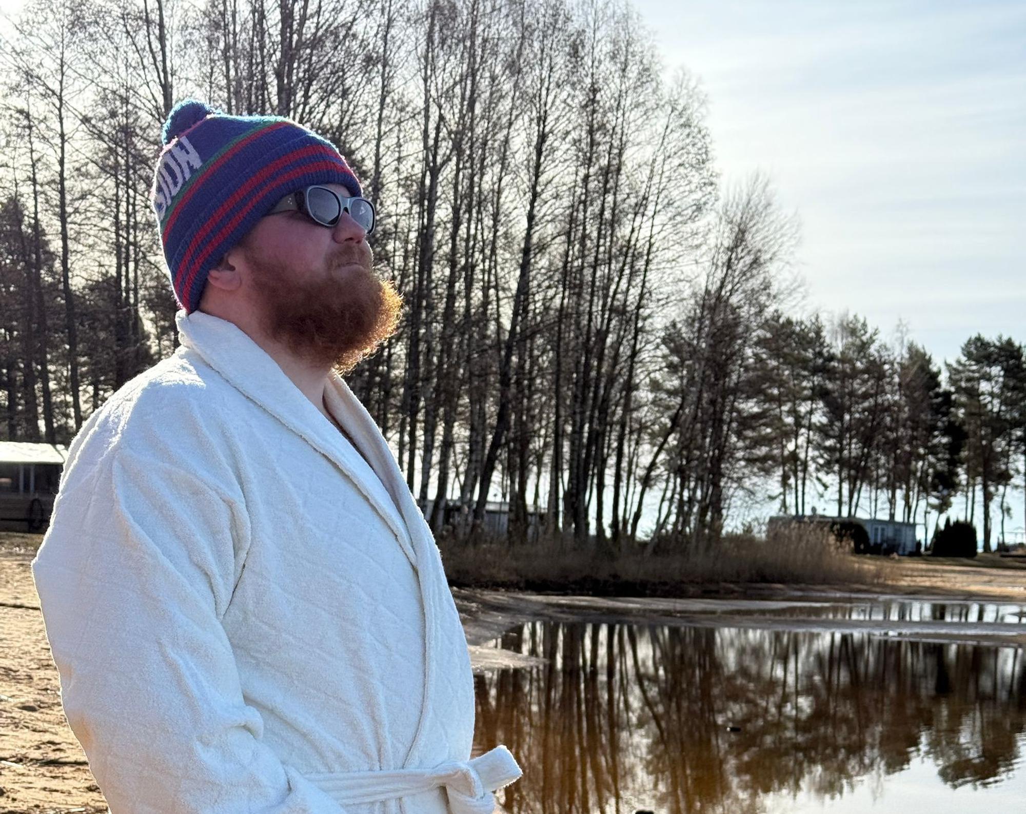 Die Idylle in Schweden schwindet mit der schwarzen Box. (Bild: RTL / Endemol Shine / Marko Cvitanovic)