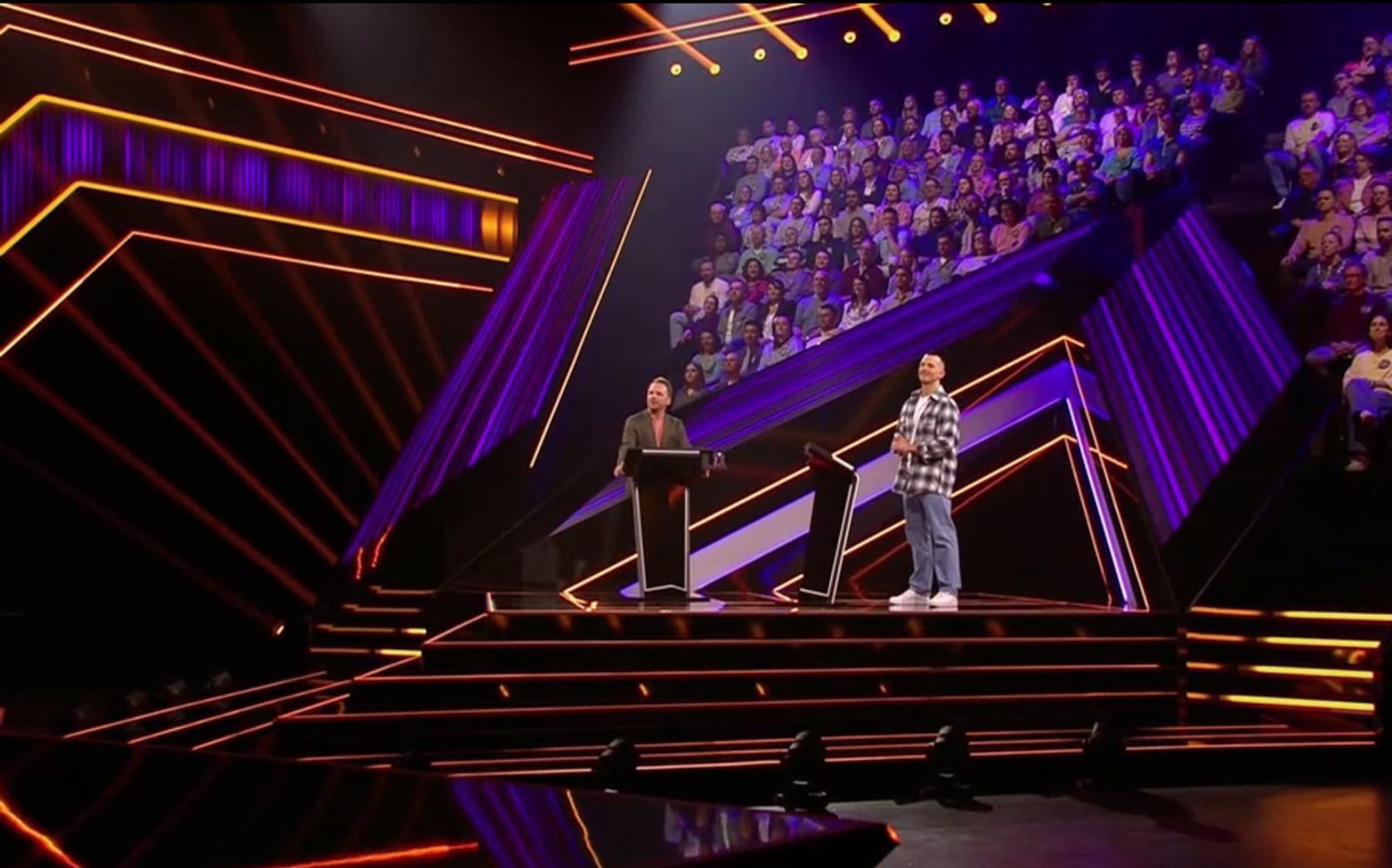 Artur gelingt eine Premiere: Er knackt den Jackpot! (Bild: RTL)