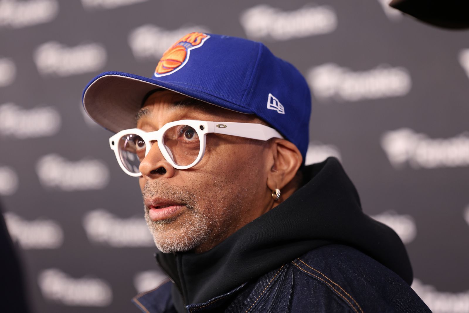 Anders als viele Landsleute und Kritiker hat US-Regisseur Spike Lee kein Problem mit dem Biopic „Michael“. (Bild: 2026 Getty Images/Anna Webber)