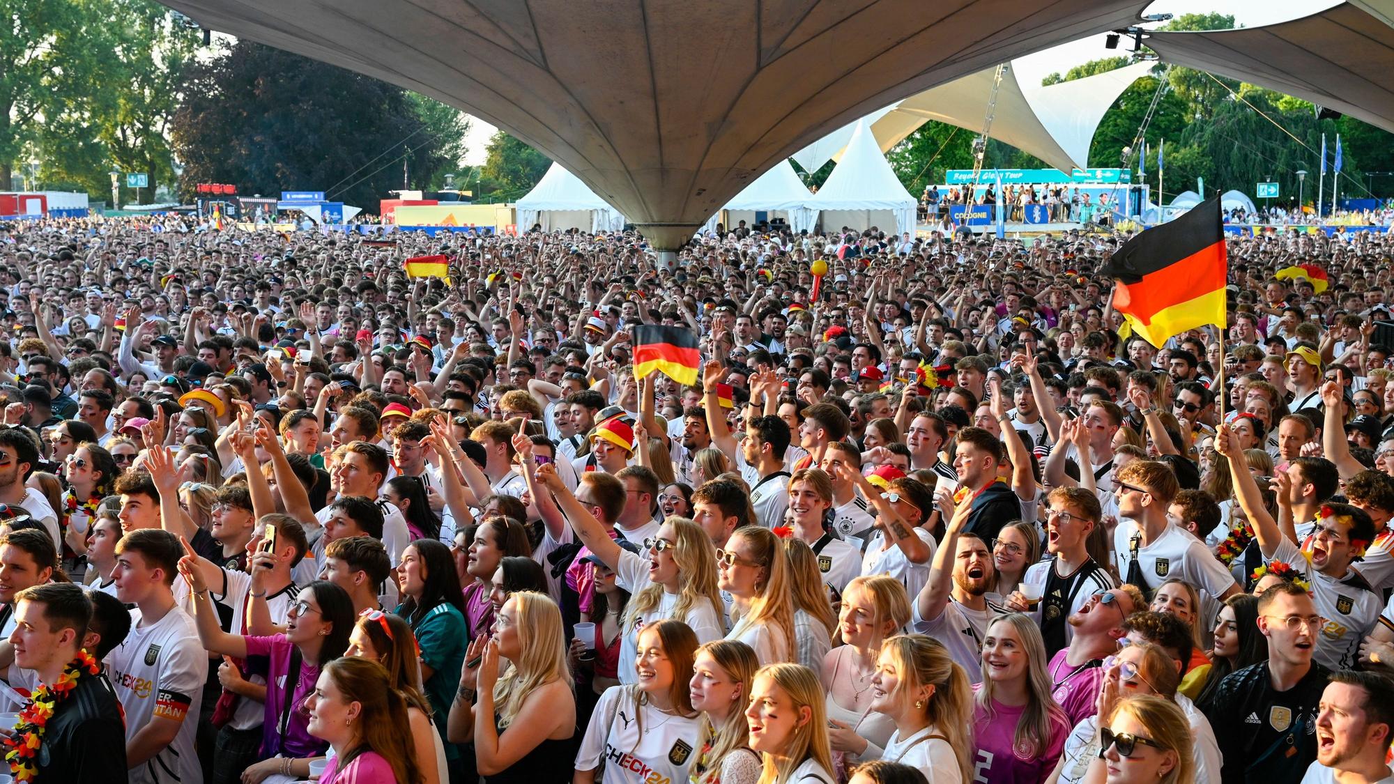 Eine größere Public-Viewing-Veranstaltung wie während der EM 2024 im Tanzbrunnen wird es in diesem Jahr wohl nicht geben.