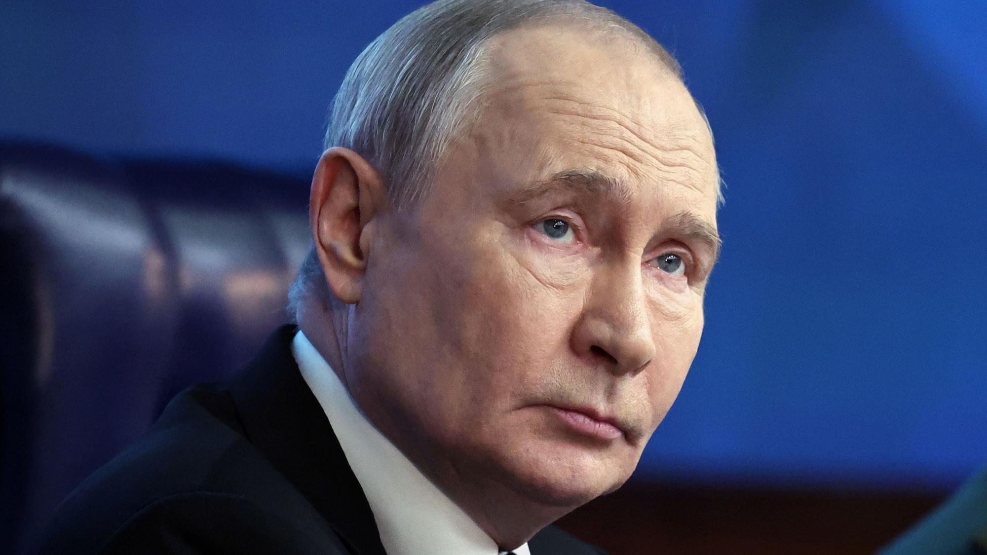 Kremlchef Wladimir Putin soll sich aus Angst vor ukrainischen Drohnenangriffen weiter isoliert haben. (Archivbild)