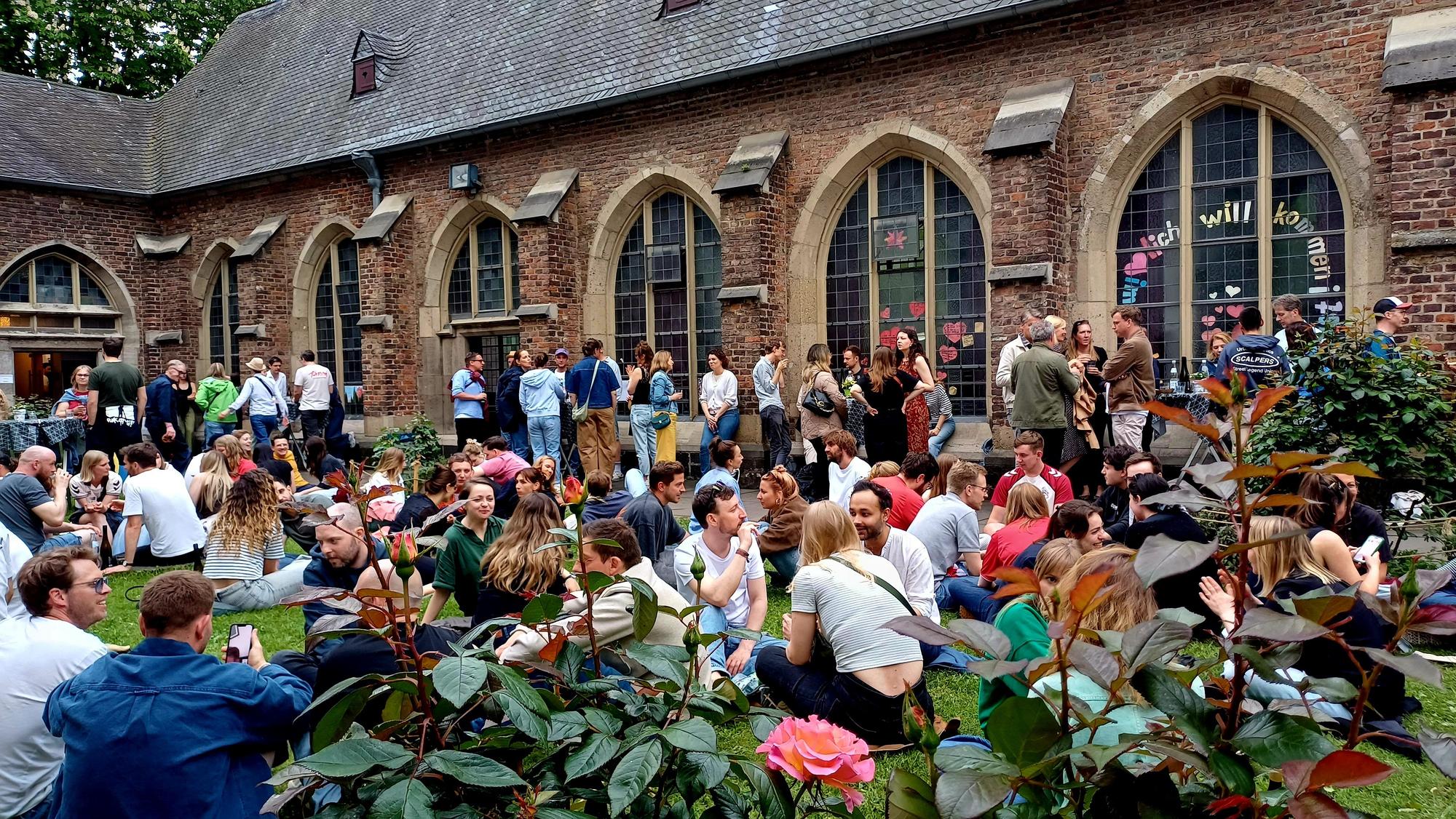 Der Weingarten im Hof der Kartäuserkirche – Romantik am Kreuzgang
