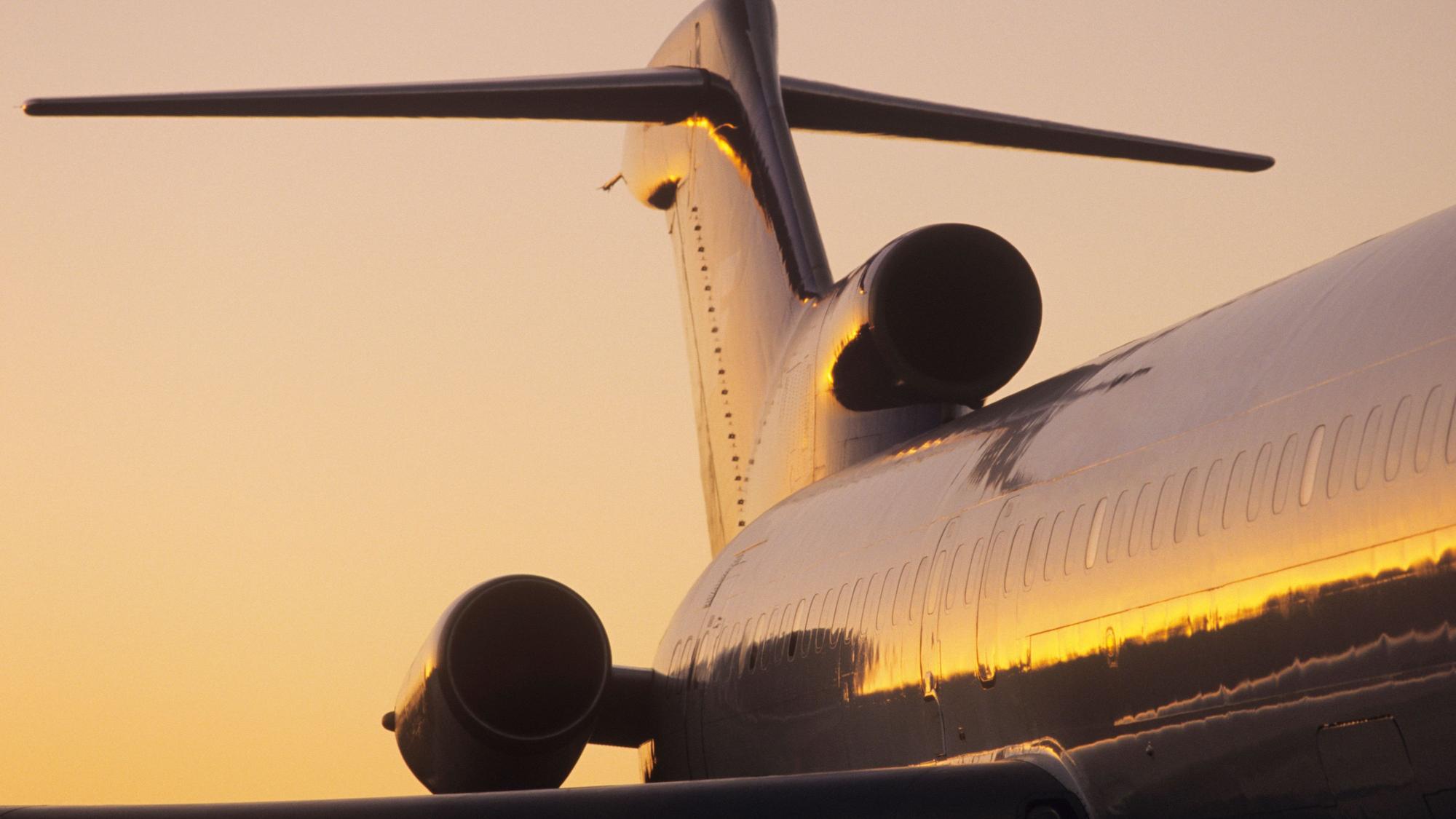 Eine Boeing 727 am Morgen.