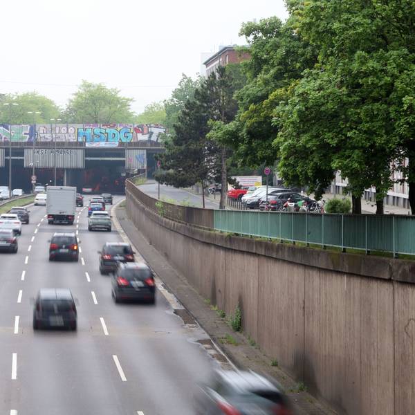 Im Bereich vor dem Herkulestunnel will die Stadt Köln Blitzer montieren.