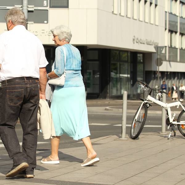 Ein eigenständiges Leben bis ins hohe Alter will die Stadt mit Beratungsgesprächen unterstützen.