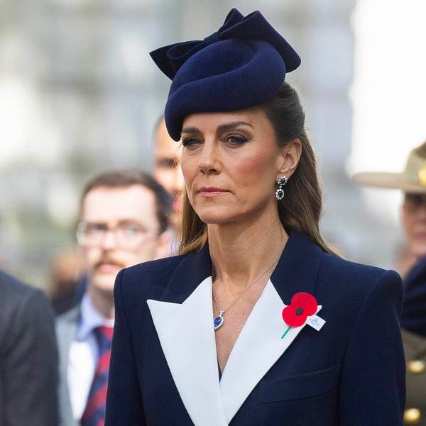 Prinzessin Kate nimmt an einer Kranzniederlegung und einer Parade zum Gedenken an den Anzac Day am Kenotaph in Whitehall im Zentrum Londons teil.