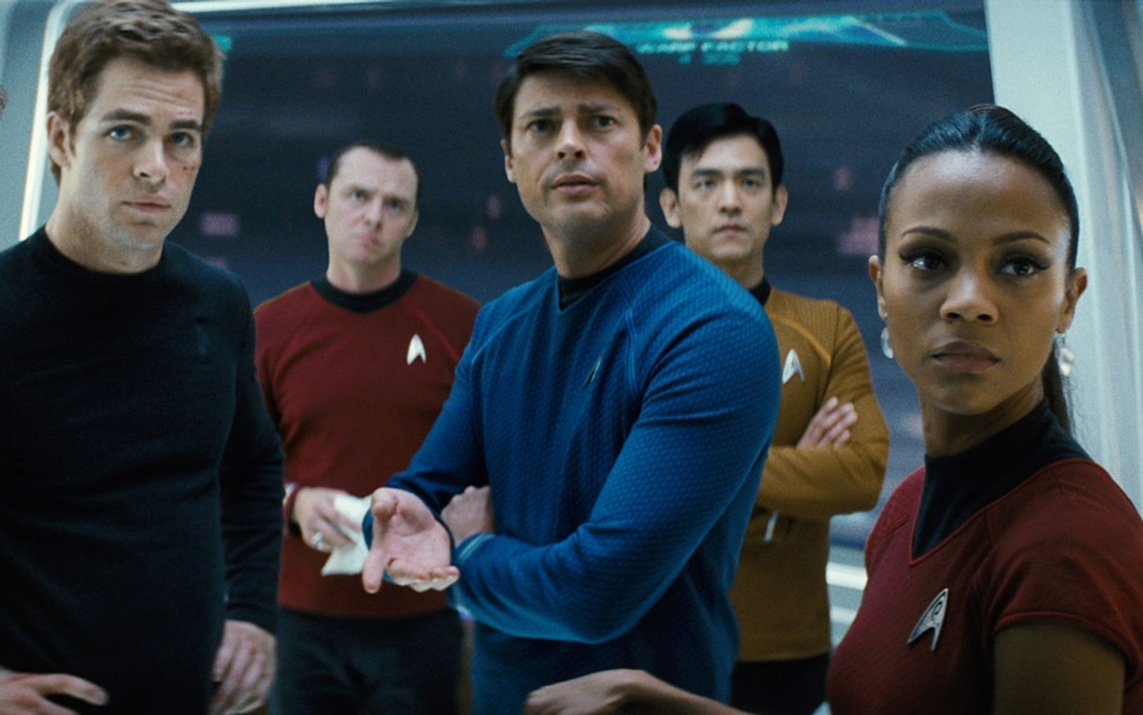 Als Bordarzt Leonard „Pille“ McCoy (Bild, Mitte) war Karl Urban Teil der neuen „Star Trek“-Crew.   (Bild: ProSieben / Paramount Pictures)