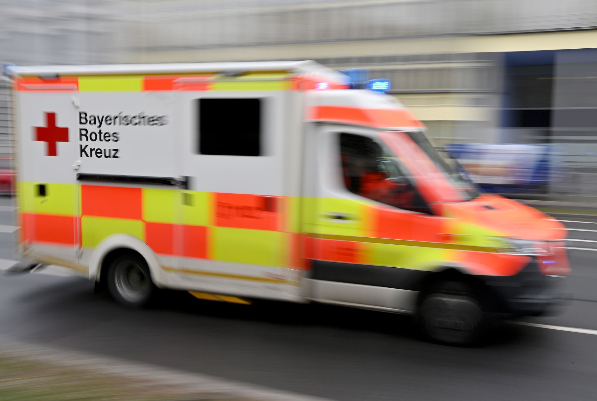 Krankenwagen Symbolbild