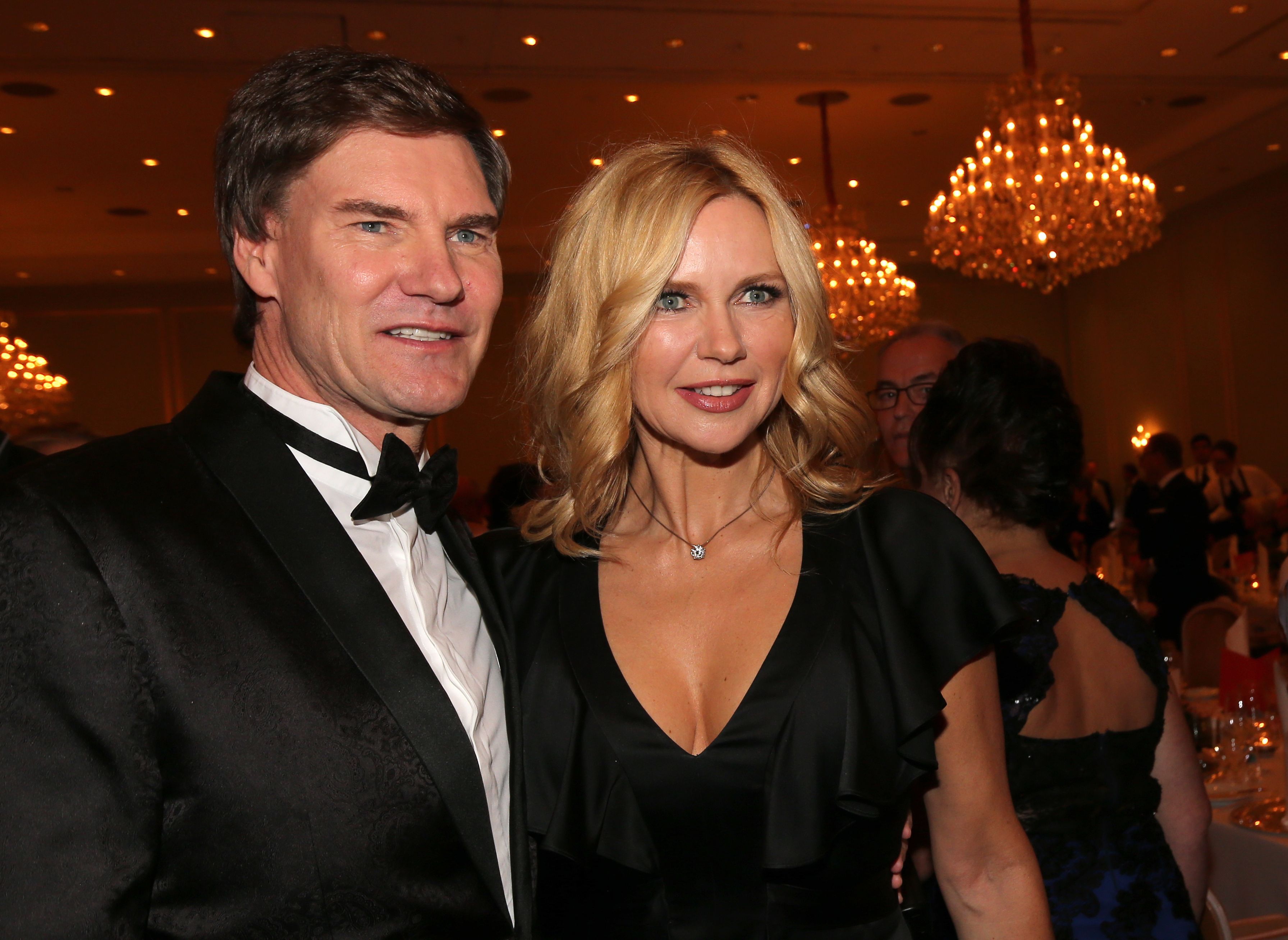 Carsten Maschmeyer mit Ehefrau Veronica Ferres beim Bundespresseball.