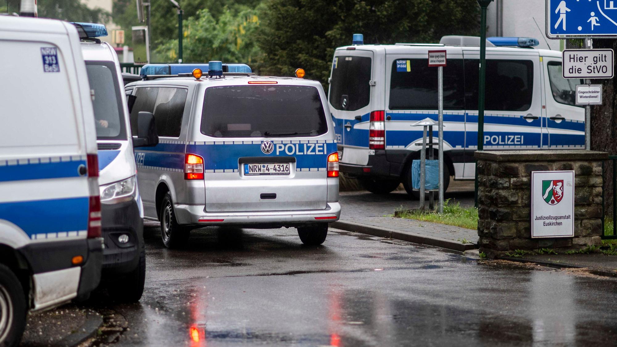 Die Razzia startete am Mittwochmorgen an der JVA Euskirchen.