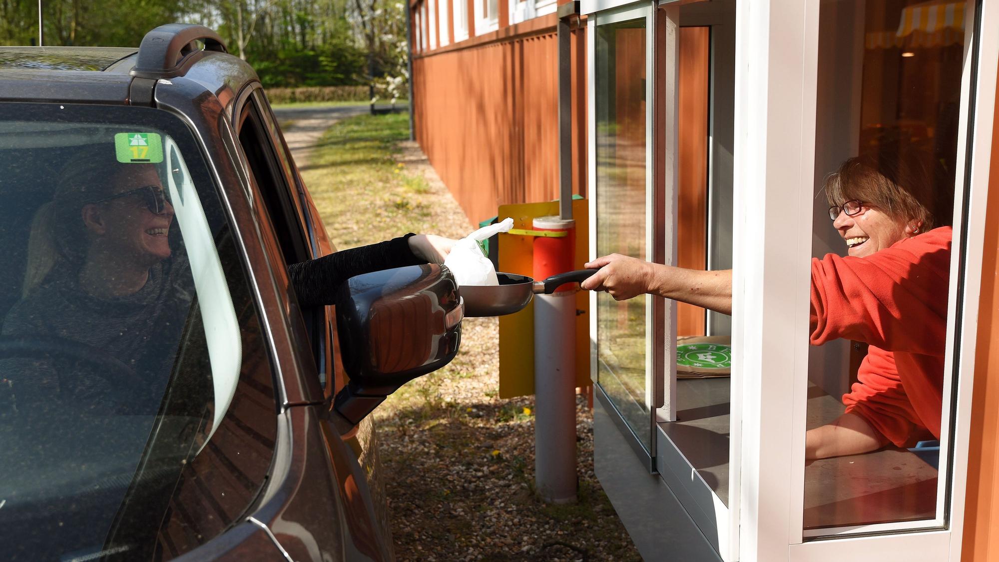 Auf dem Beller Hof gibt es auch einen Spargel-Drive-In. (Archivbild)